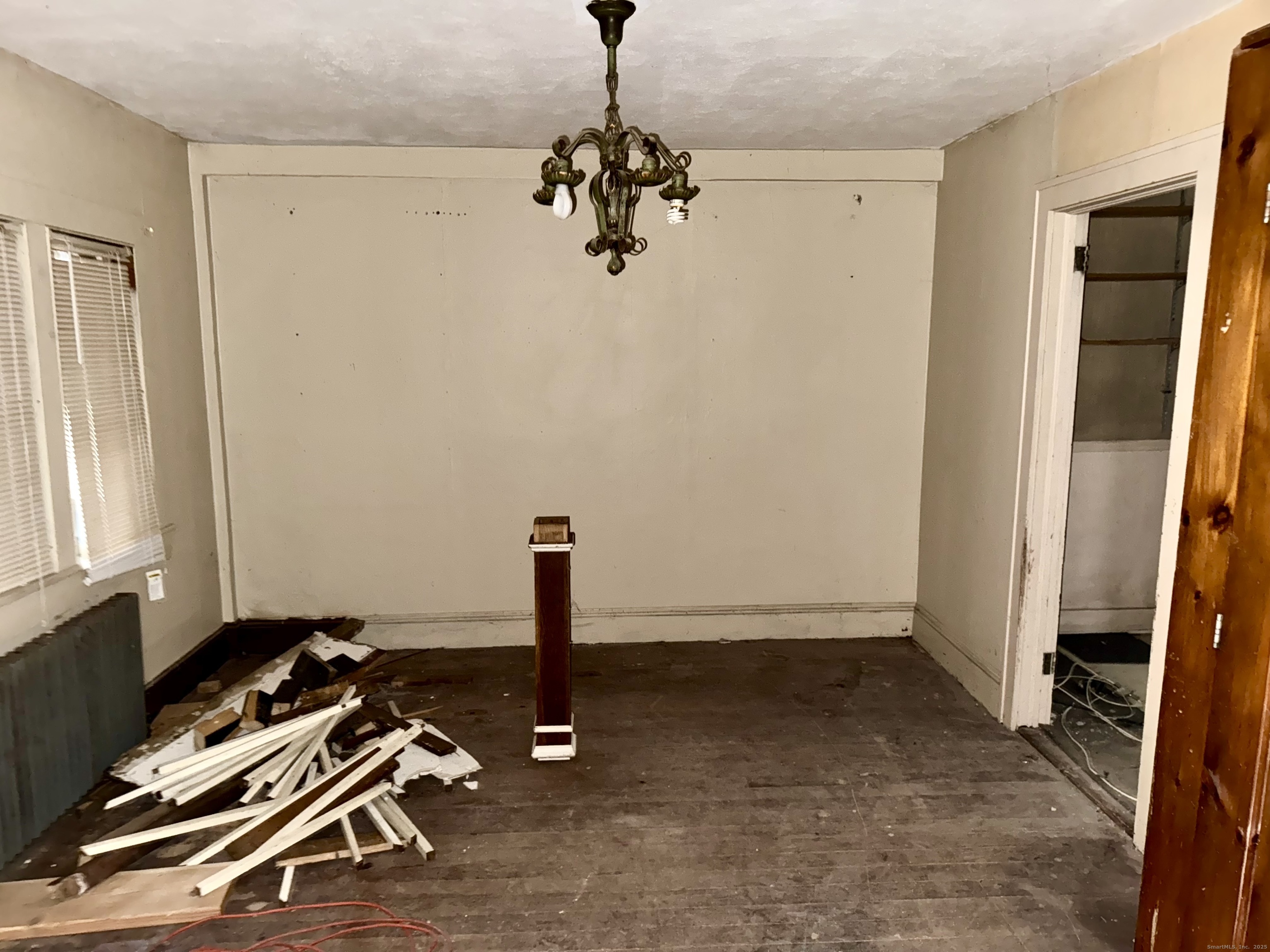 708 Hilliard Street Property Photo 8