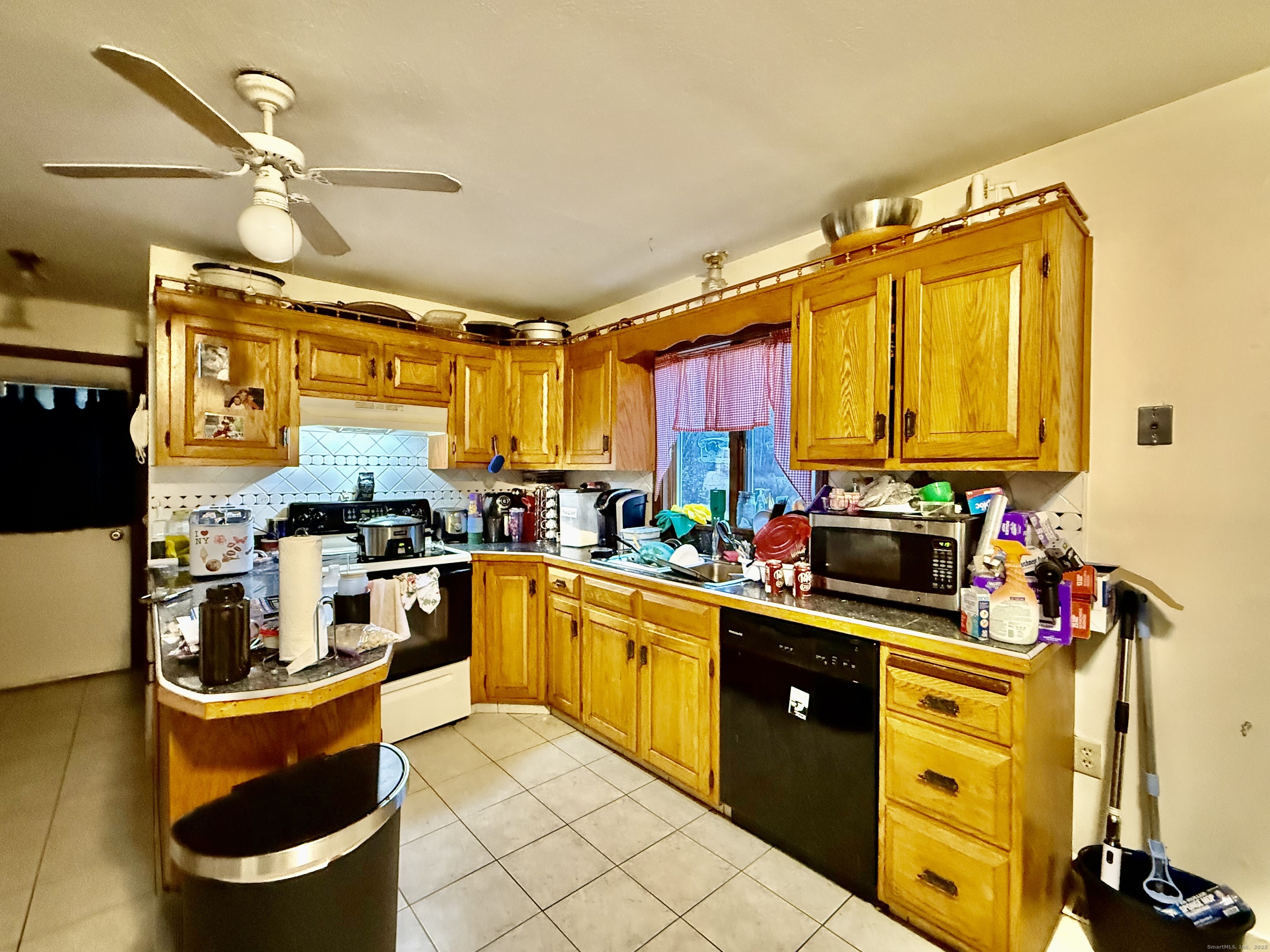 226 High West Street Property Photo 7