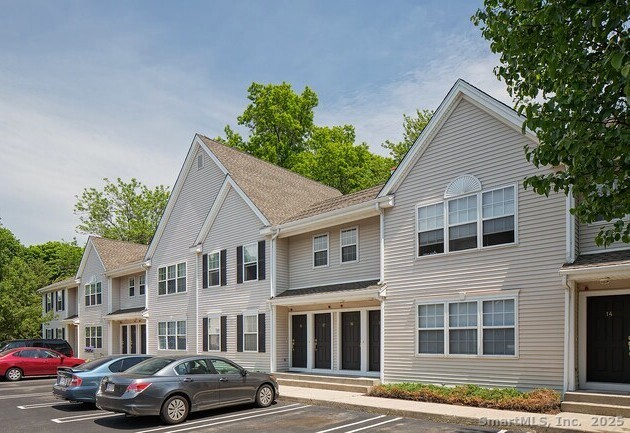 253 West River Street Property Photo 1
