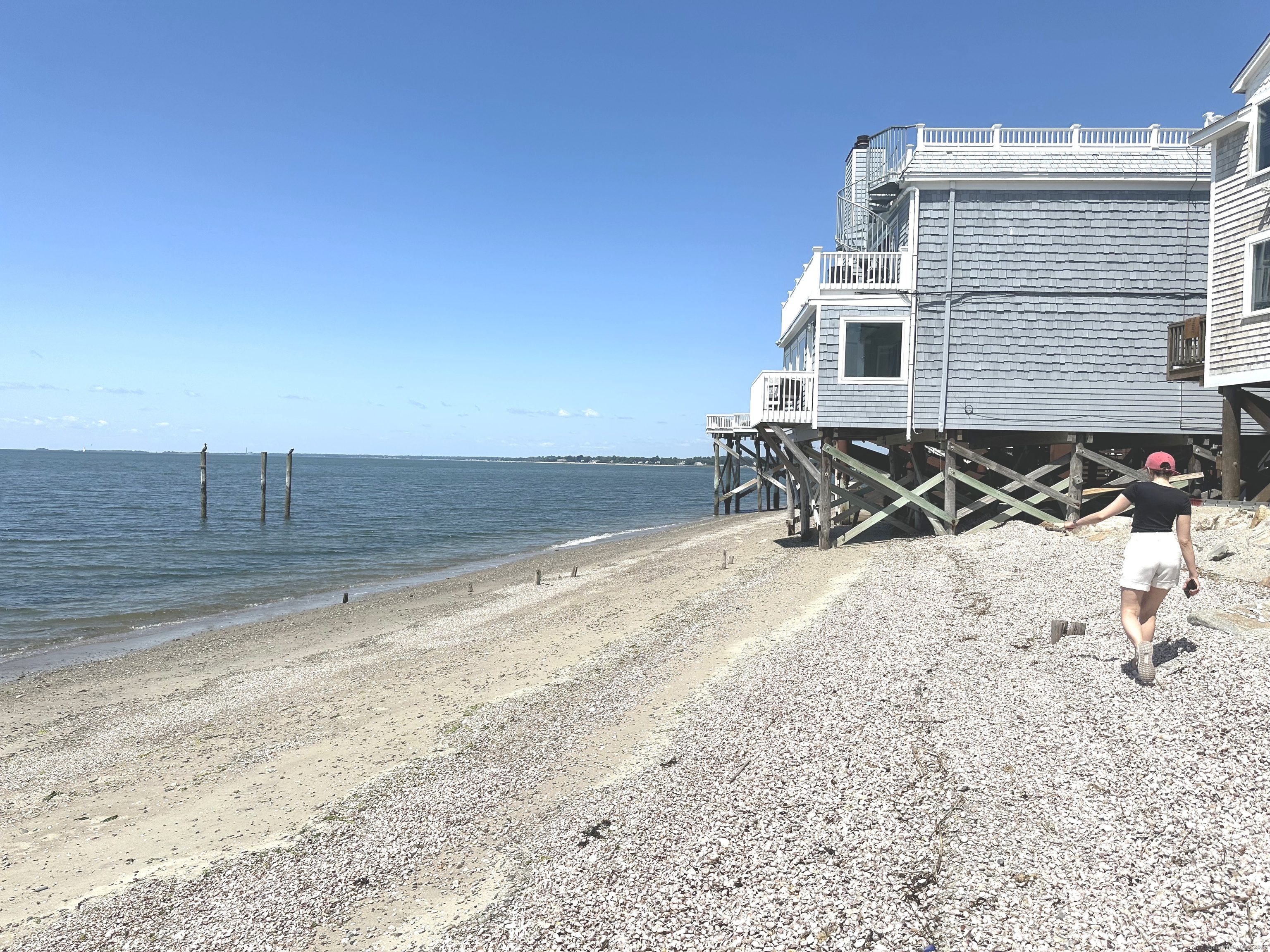 2149 Fairfield Beach Road Property Photo 4