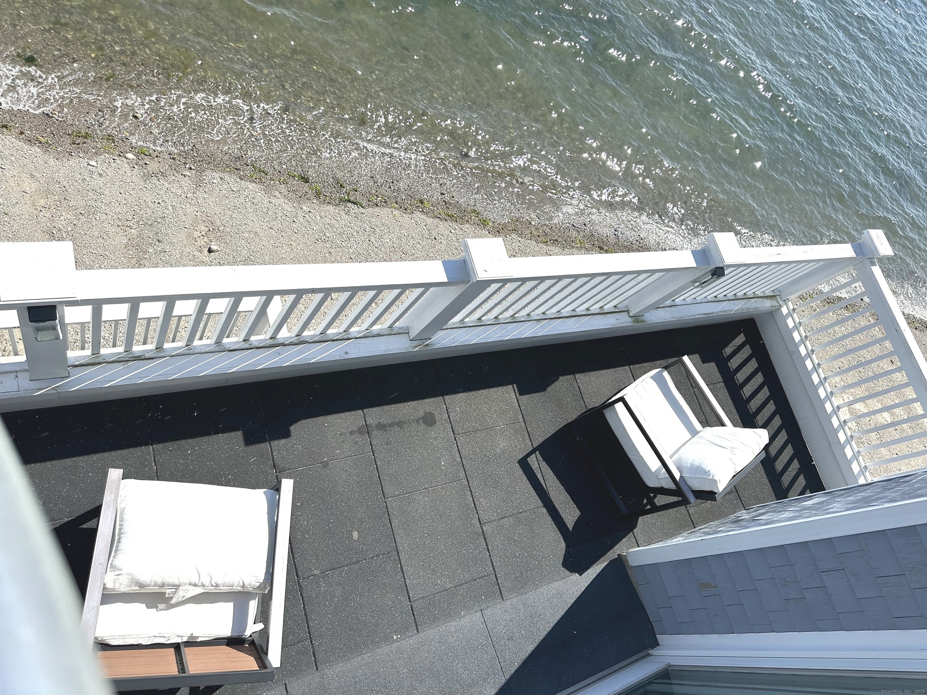 2149 Fairfield Beach Road Property Photo 14