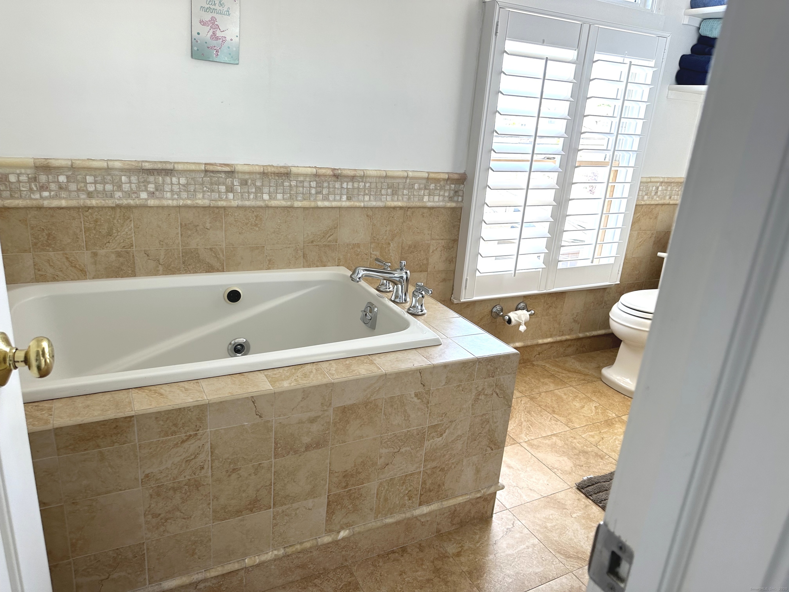 2149 Fairfield Beach Road Property Photo 35