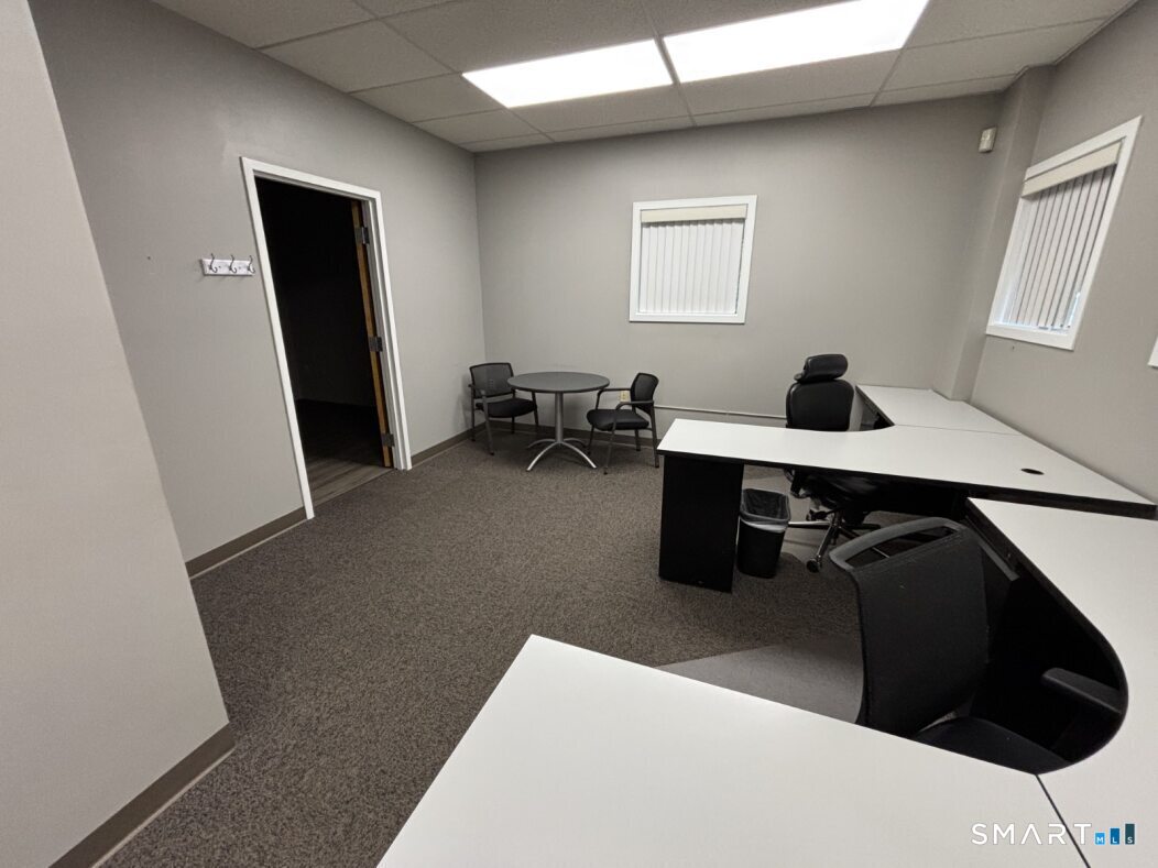 280 Schoolhouse Road Property Photo 6