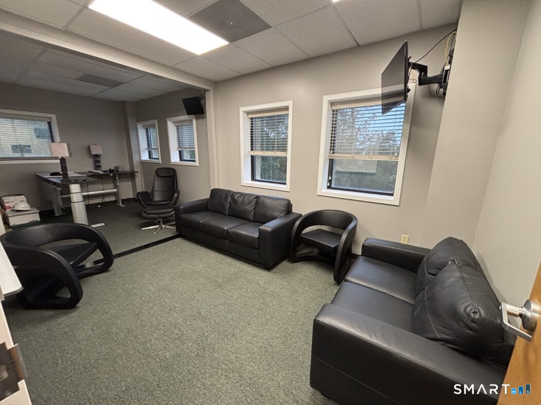 280 Schoolhouse Road Property Photo 8