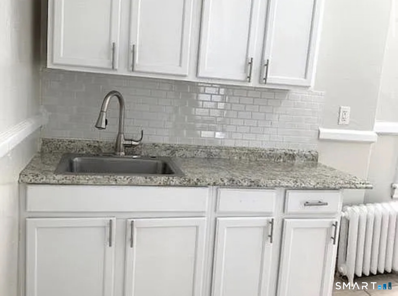 1589 Fairfield 15 Avenue Property Photo 1