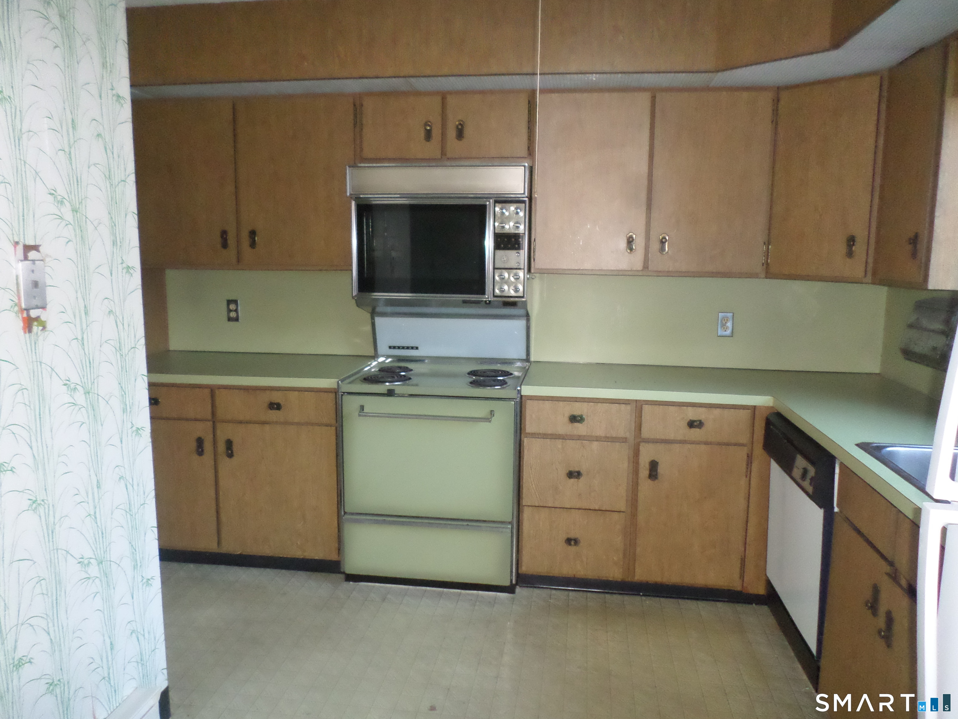 1165 Whitney 1165 Avenue Property Photo 13