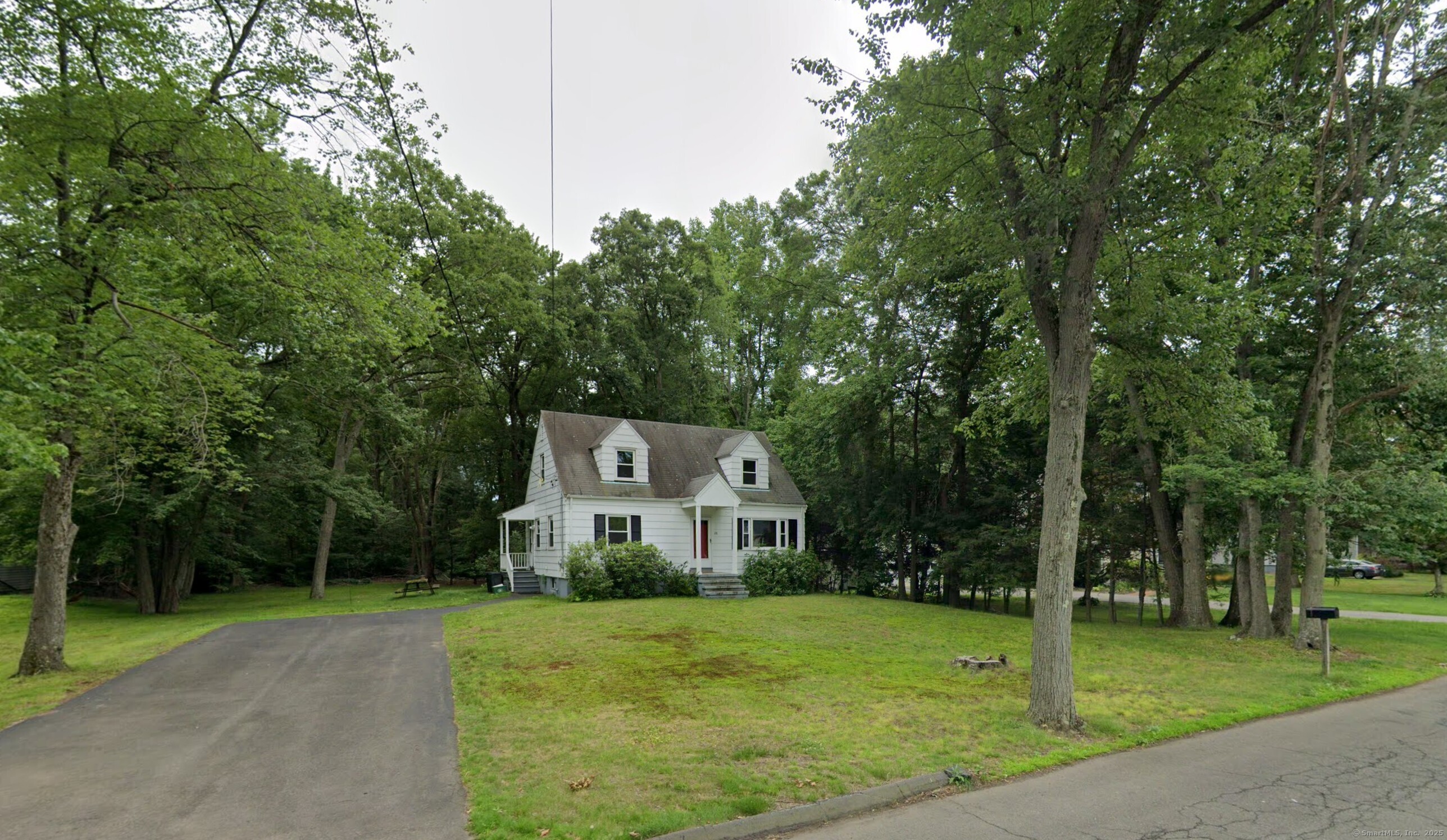 28 North Avenue Property Photo 2