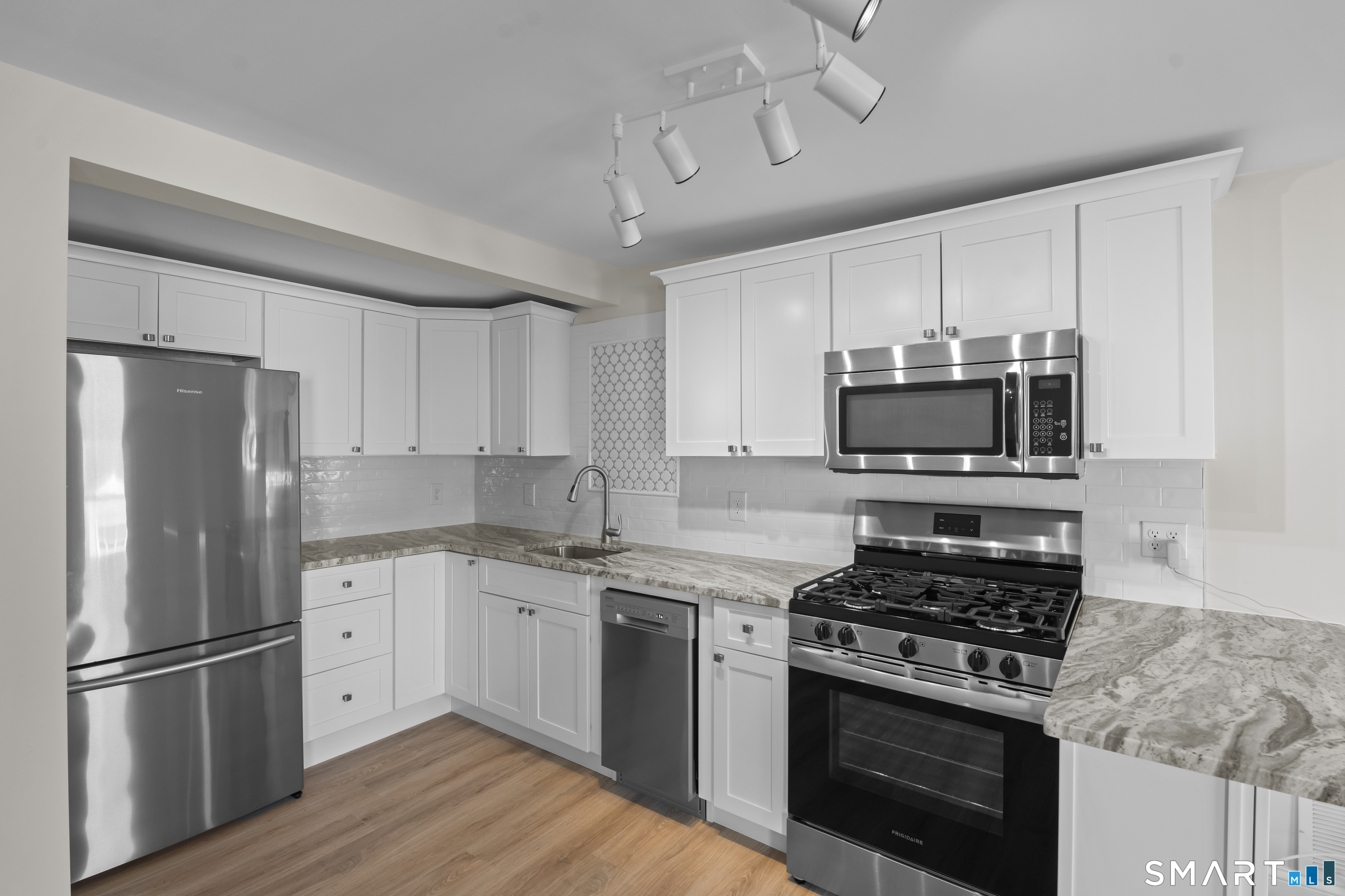 17 Hancox 6 Street Property Photo 1