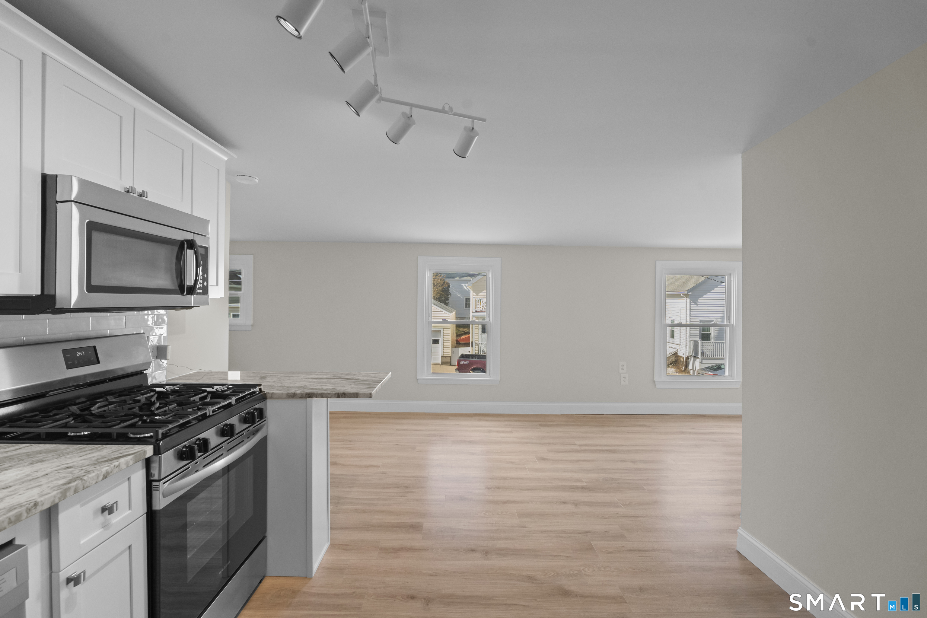 17 Hancox 6 Street Property Photo 3