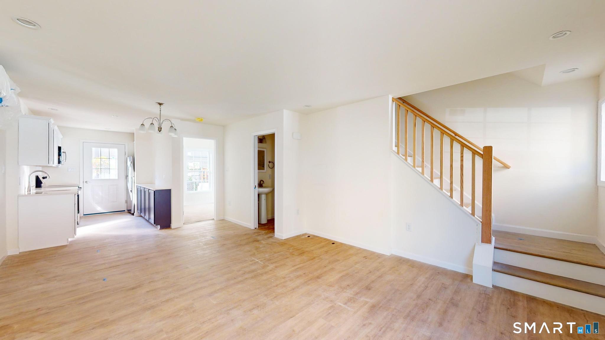 281 Greenwich Avenue Property Photo 3