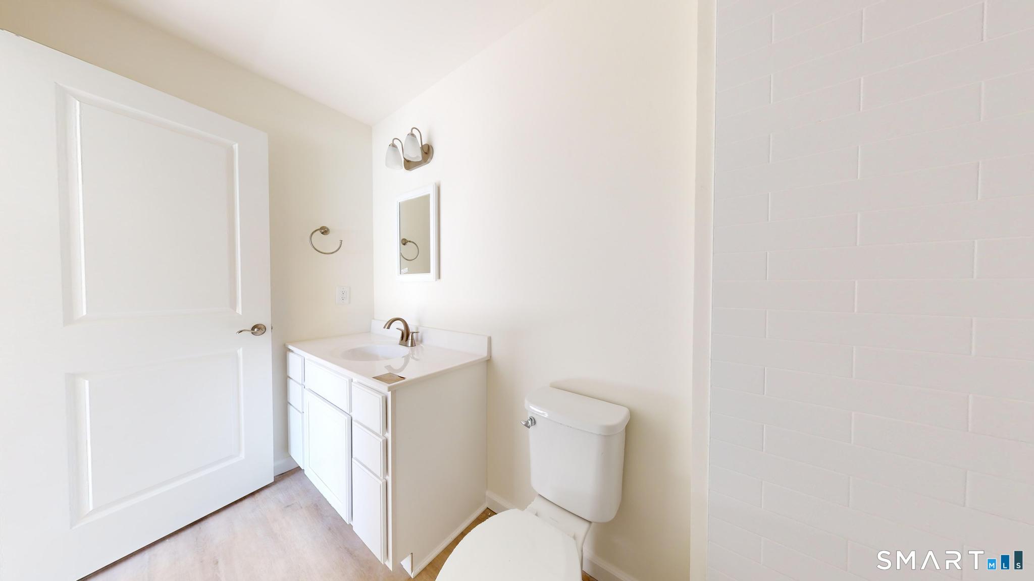 281 Greenwich Avenue Property Photo 16