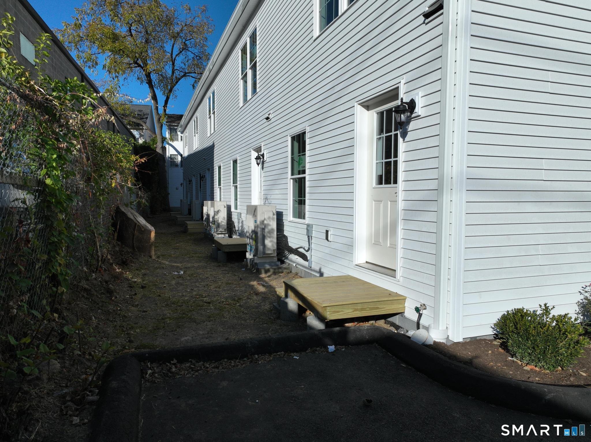 281 Greenwich Avenue Property Photo 30