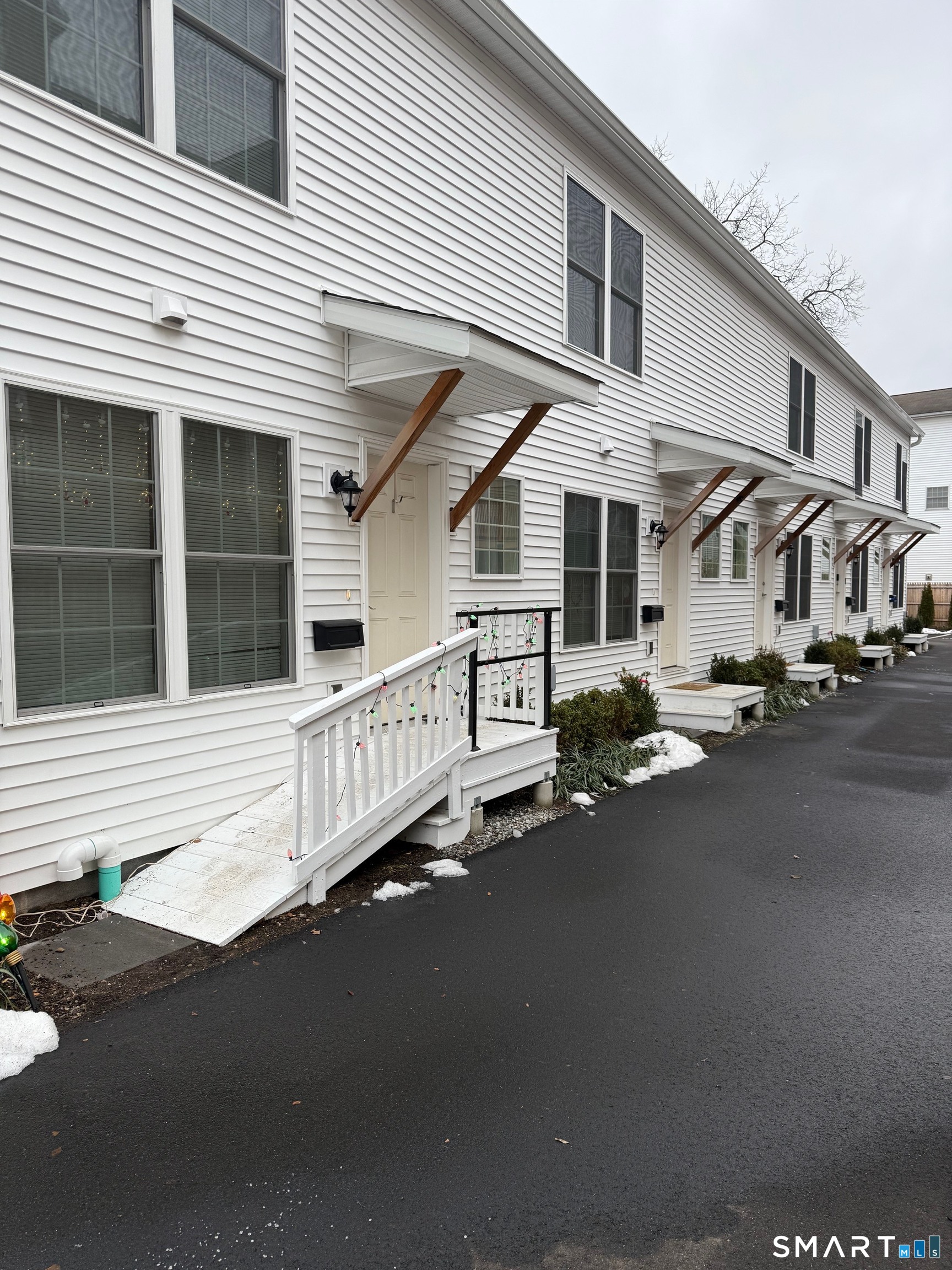 281 Greenwich Avenue Property Photo 32