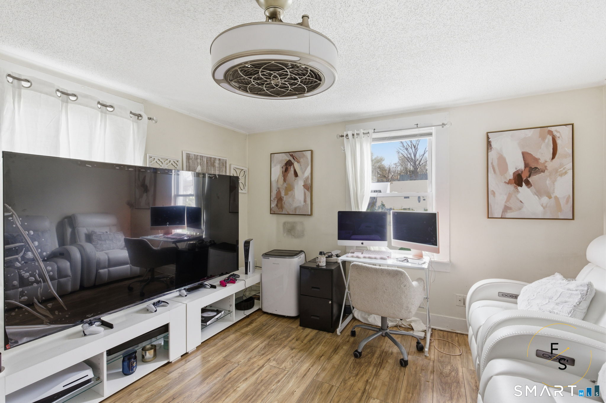 135 Newell Avenue Property Photo 4