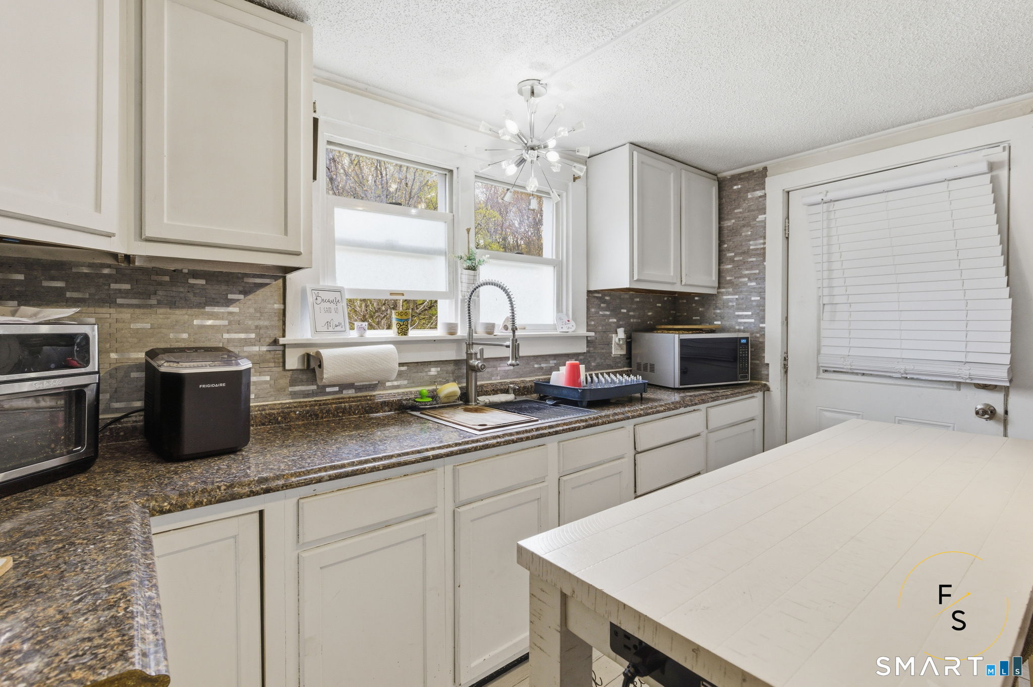 135 Newell Avenue Property Photo 11
