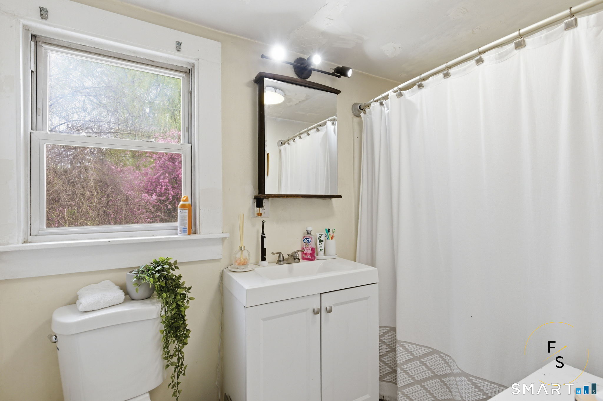 135 Newell Avenue Property Photo 24