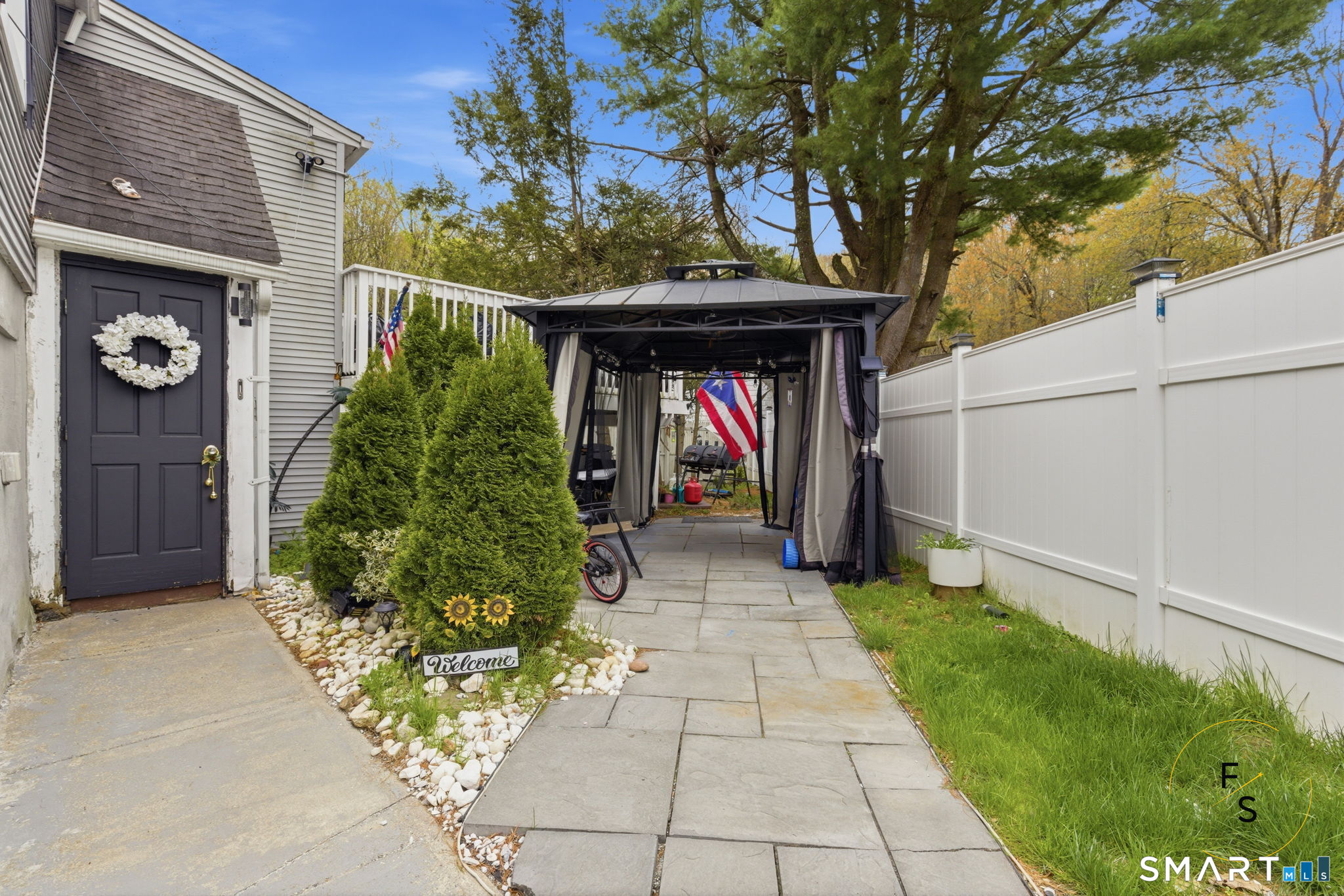 135 Newell Avenue Property Photo 28