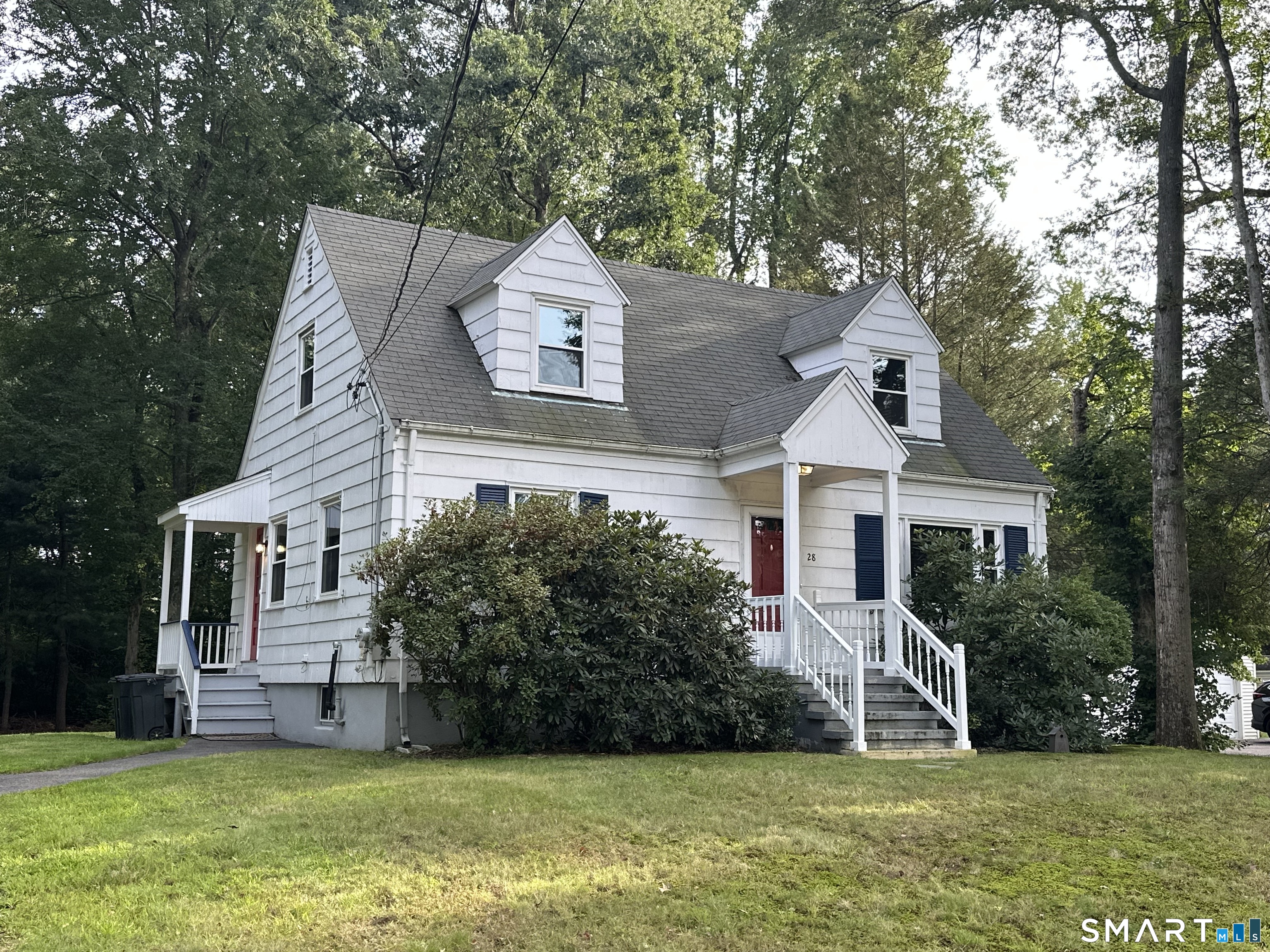 28 North Avenue Property Photo 1