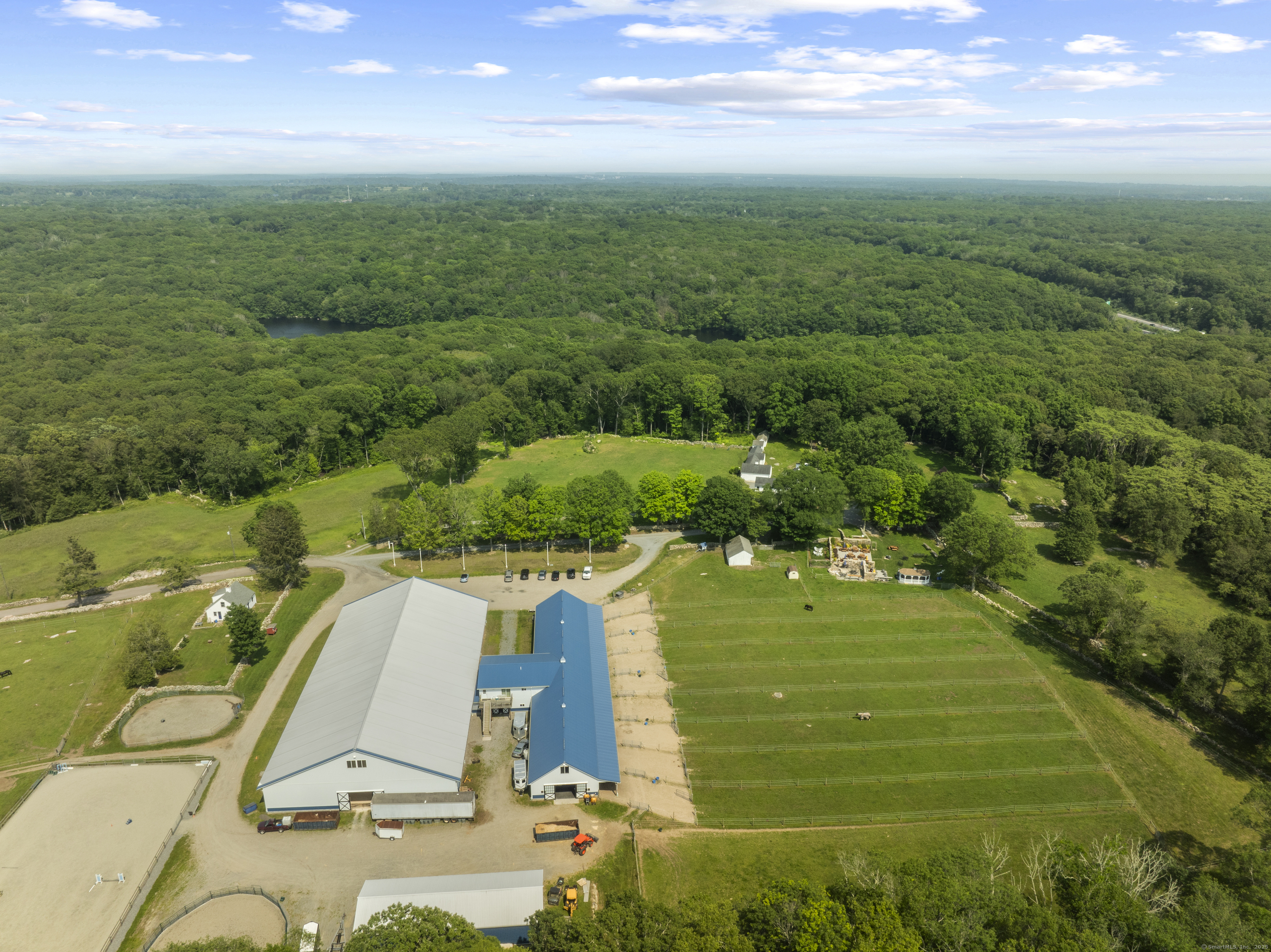 1189 Pequot Trail Property Photo 1