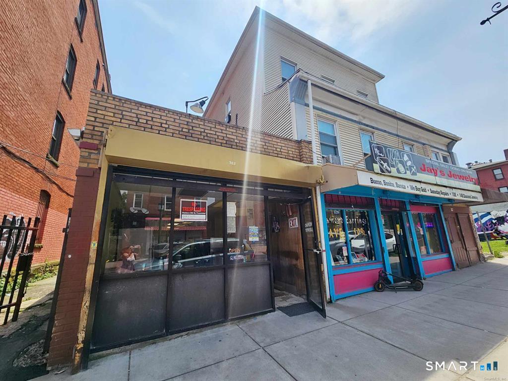 763-767 Park Street Property Photo 2