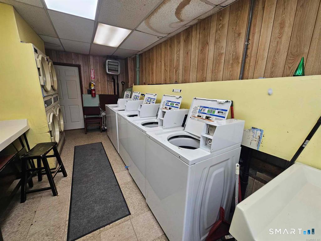 763-767 Park Street Property Photo 5