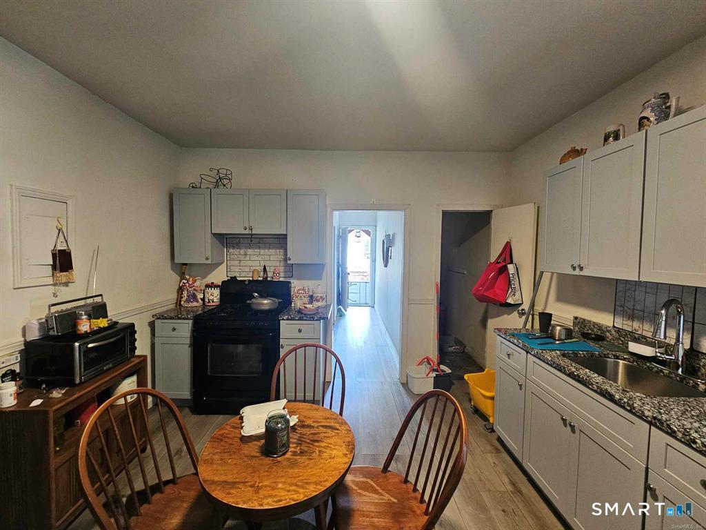 763-767 Park Street Property Photo 6