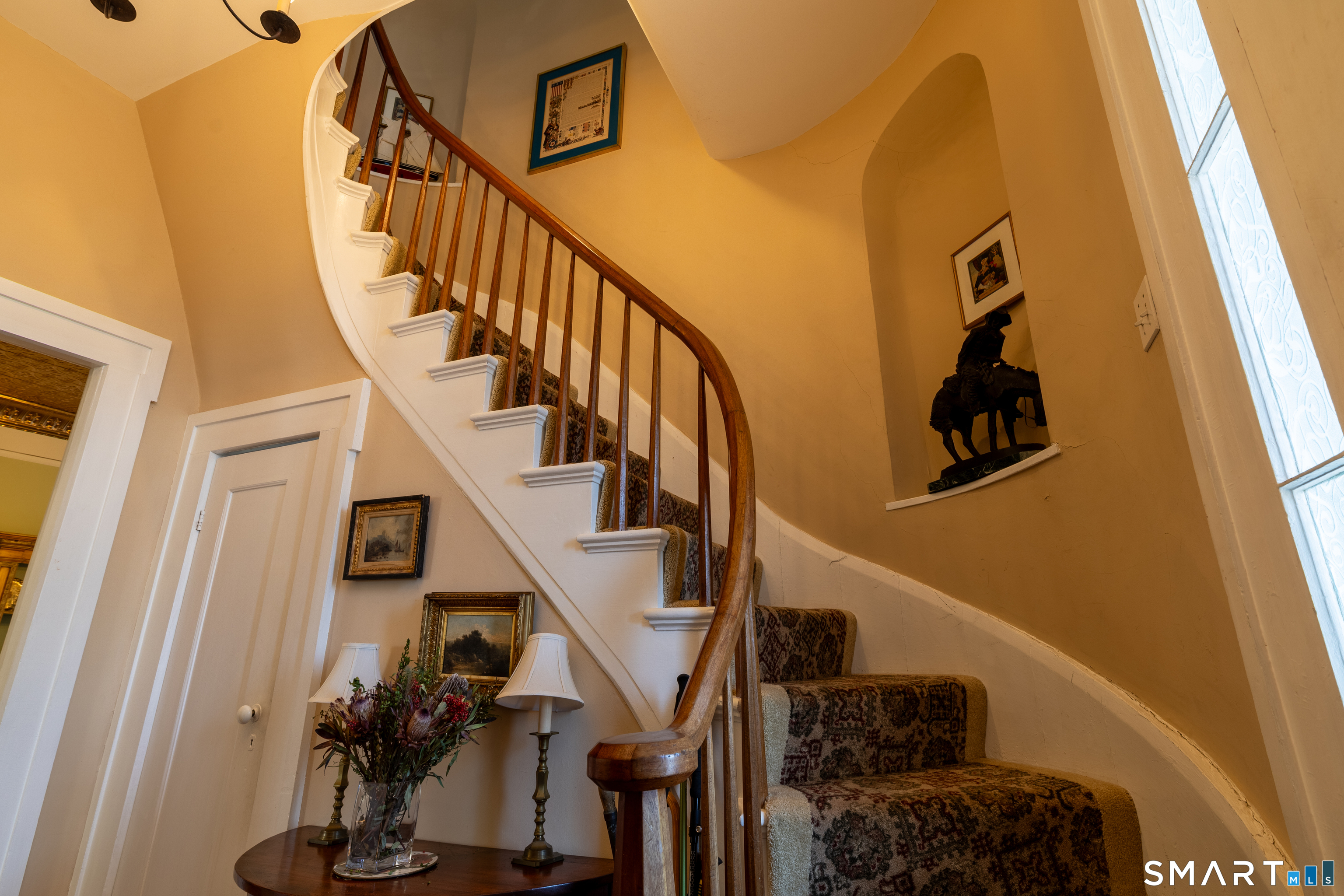 8 Mystic West Avenue Property Photo 8