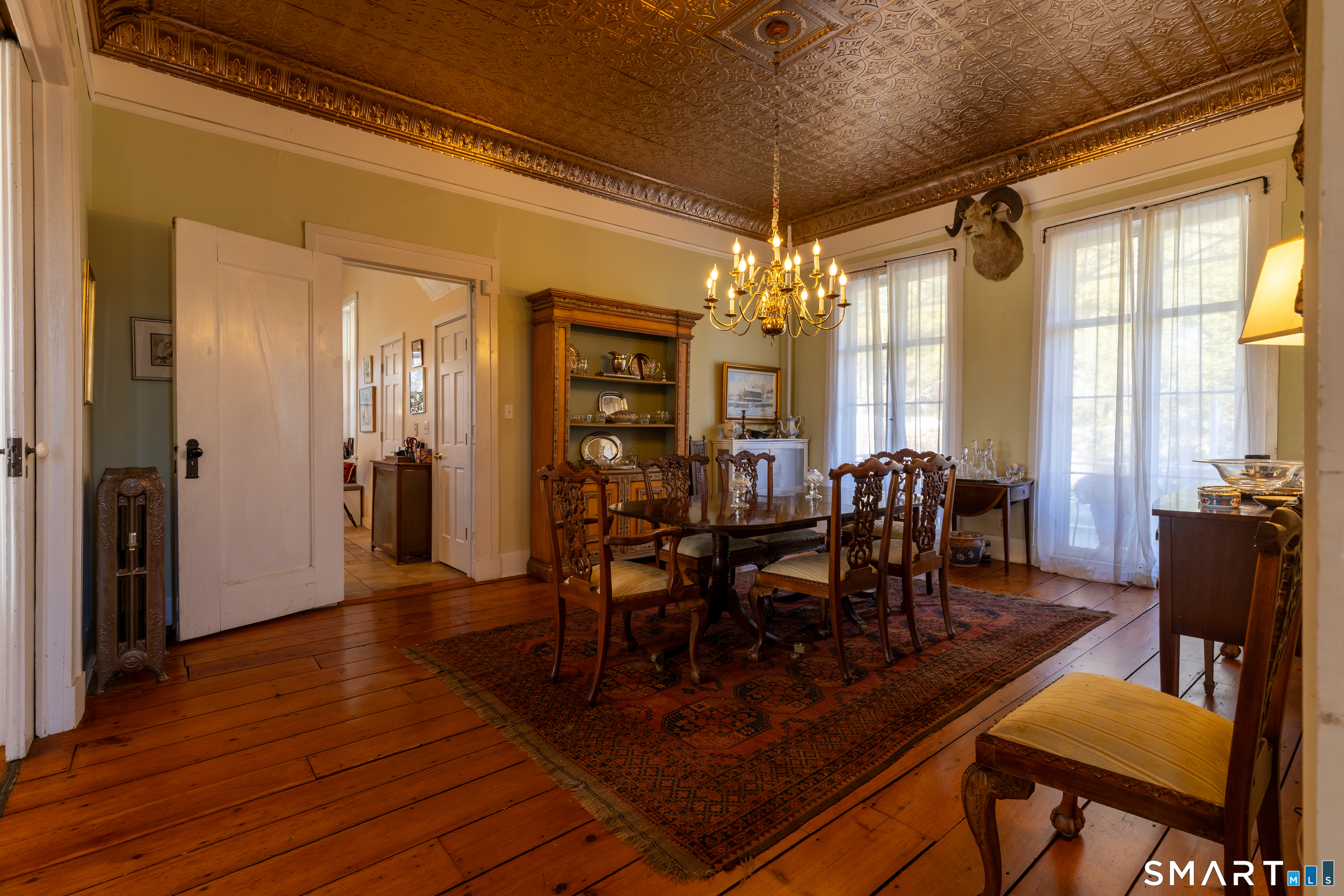 8 Mystic West Avenue Property Photo 16