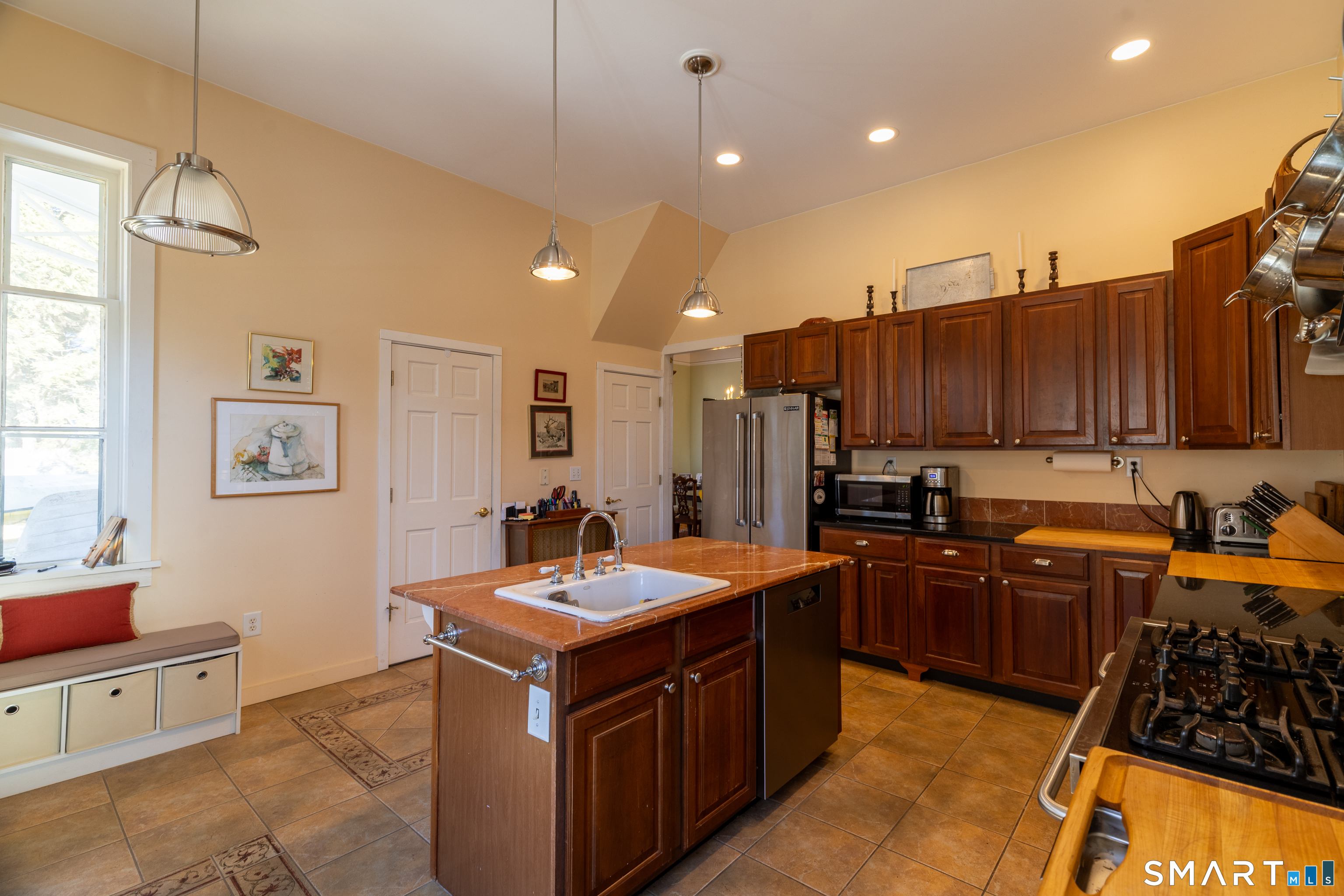 8 Mystic West Avenue Property Photo 22