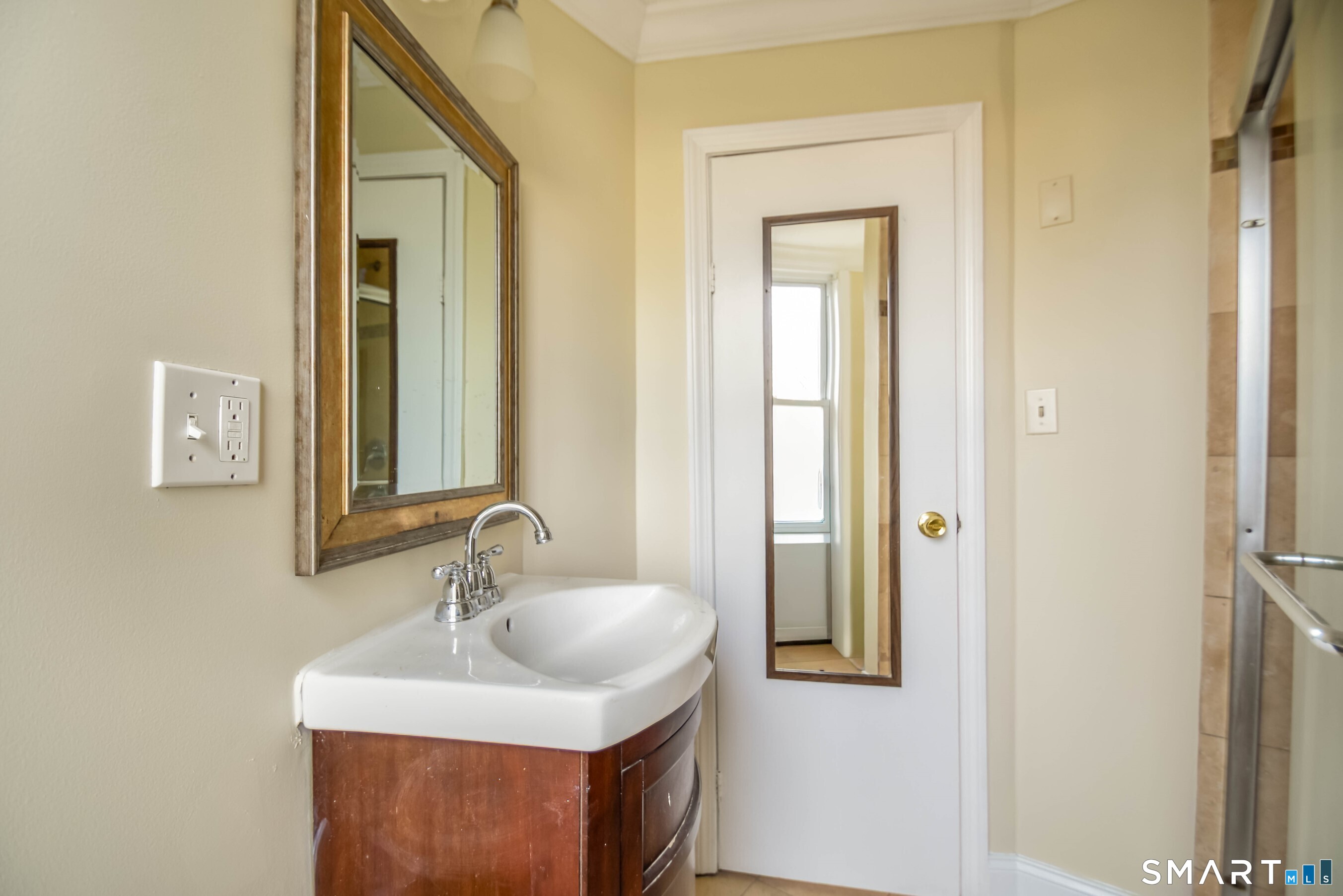 1260 Elm Street Property Photo 7