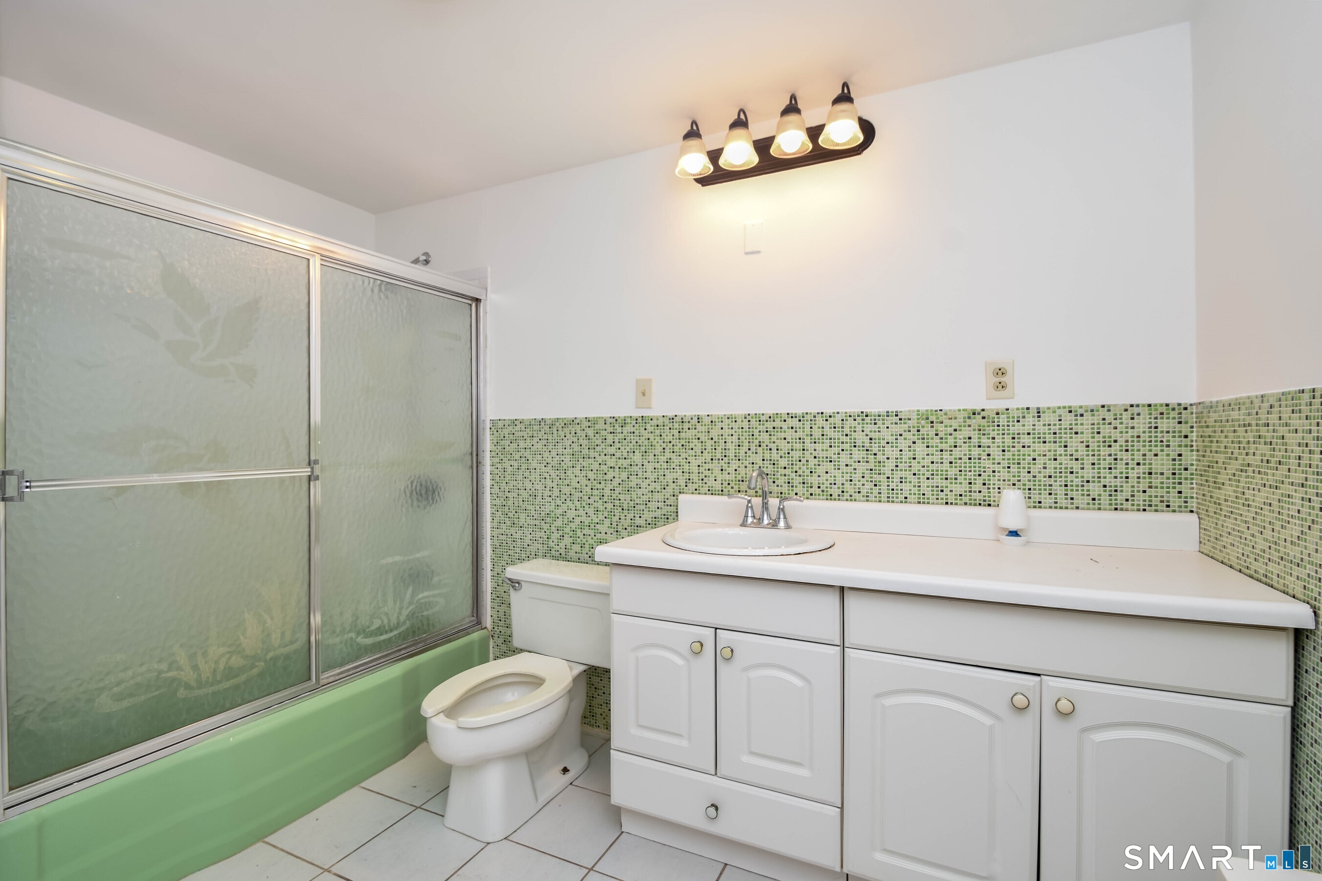 1260 Elm Street Property Photo 12