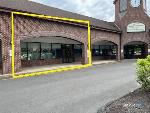 1320 Main Street Property Photo 2