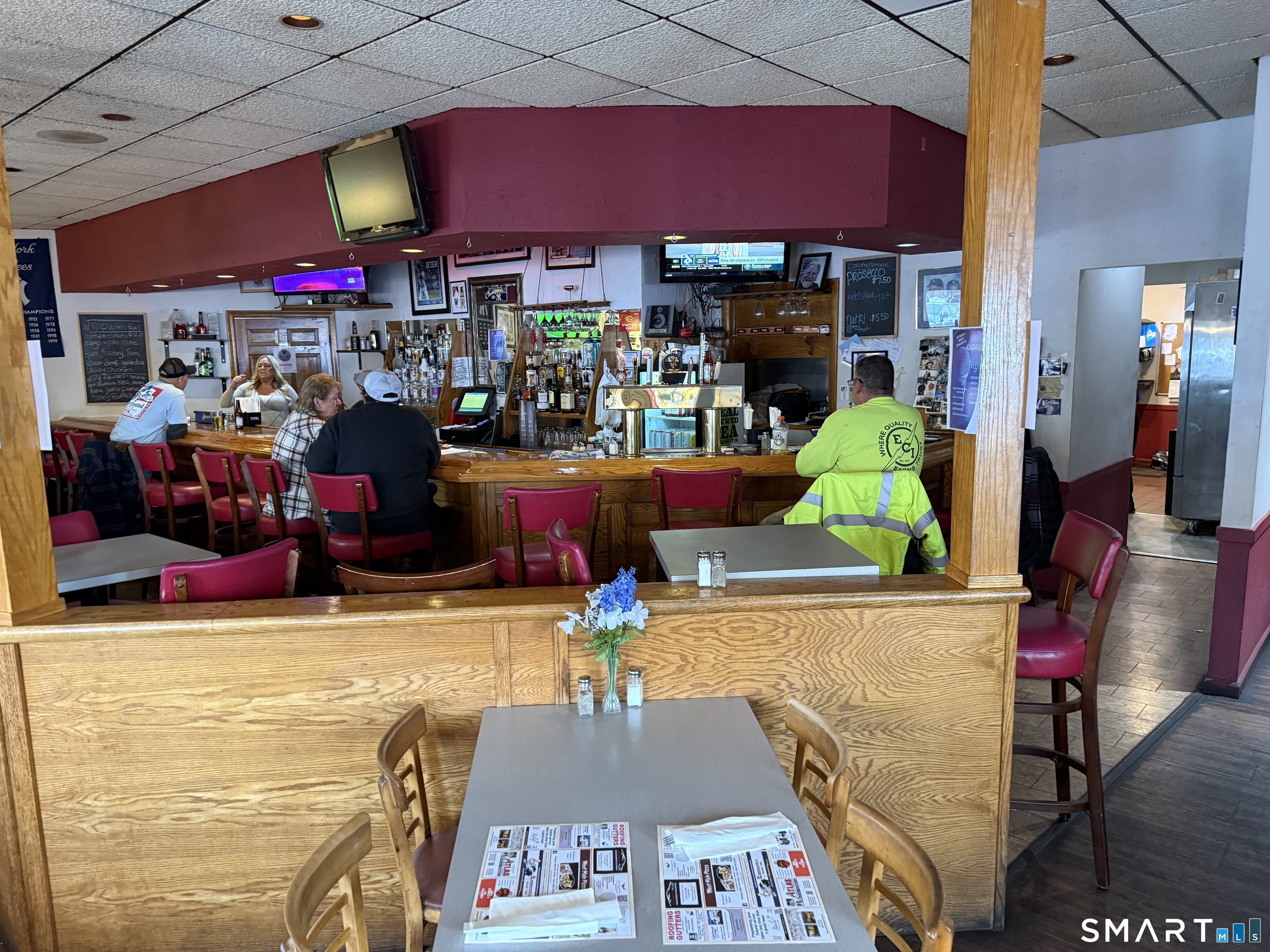 93 Main East Street Property Photo 7