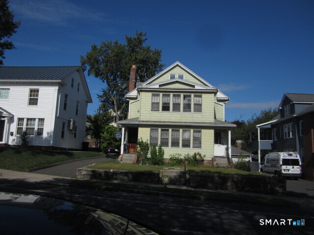 225-227 Beech Street Property Photo 1
