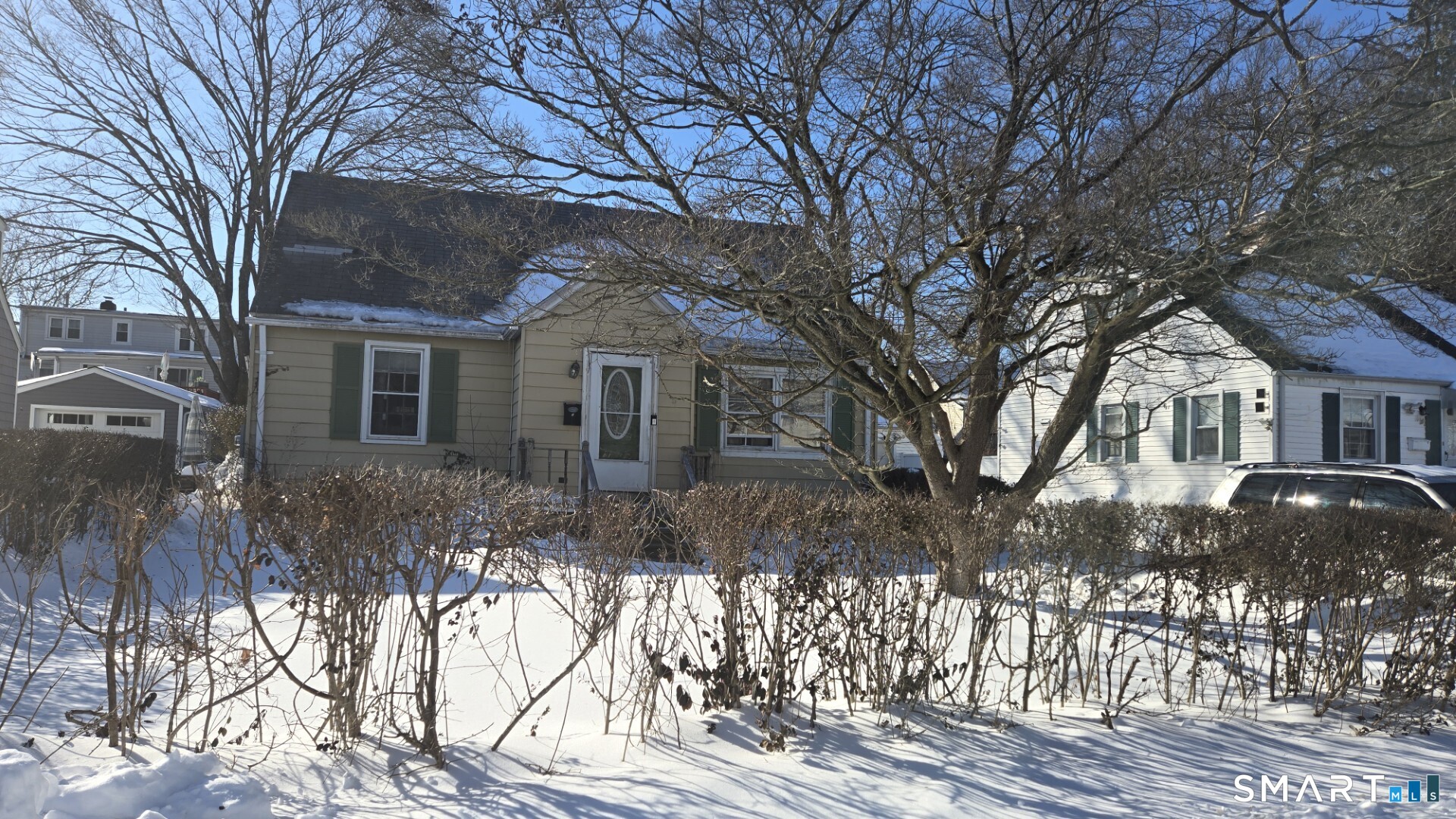 5 Lakeview Drive Property Photo 1