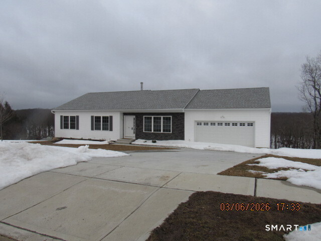 73 Warm Earth Road Property Photo 2