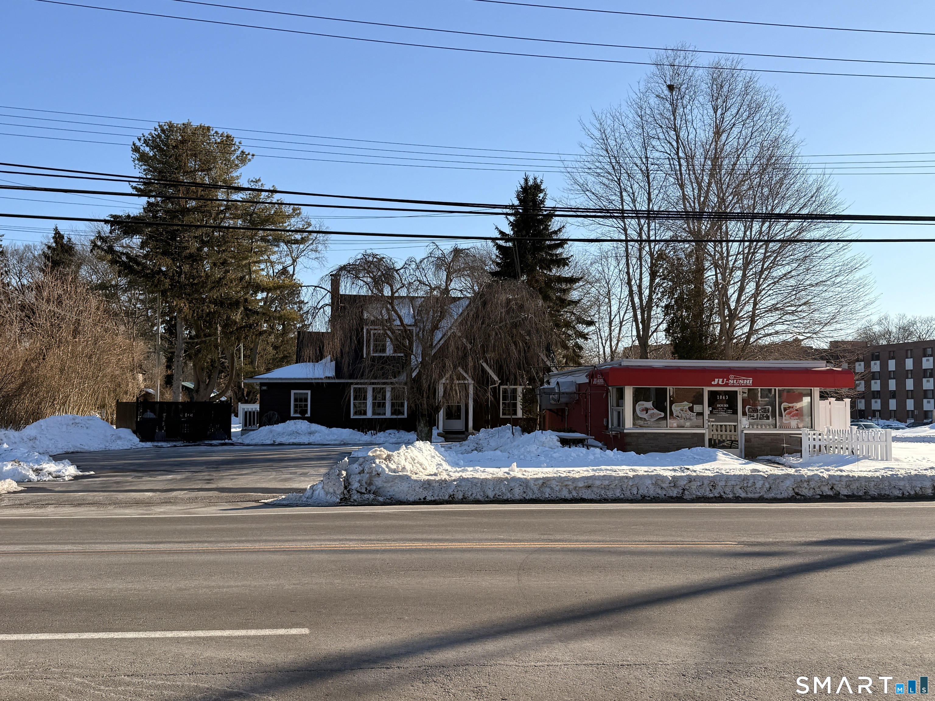 1043 Poquonnock Road Property Photo 2