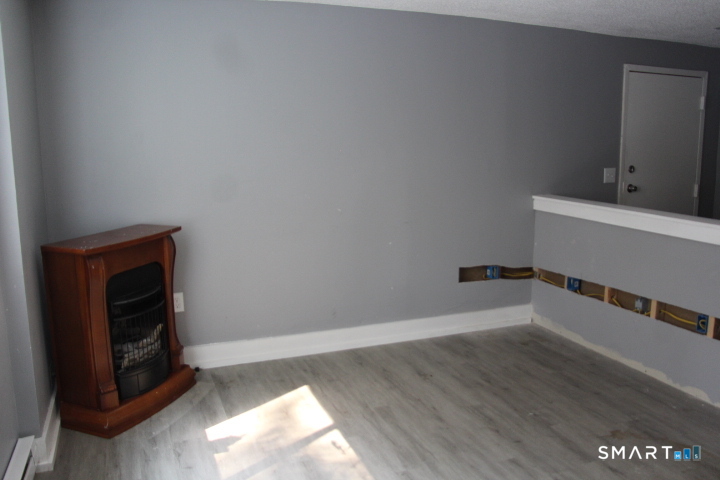 33 Lake C Street Property Photo 4