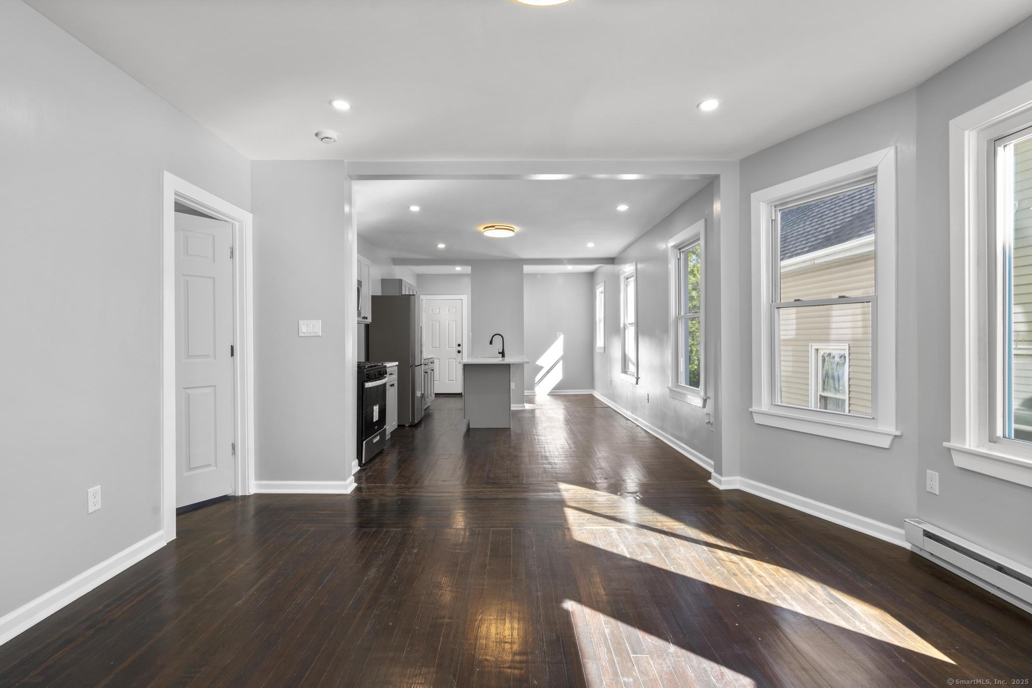 228 Cooke 1 Street Property Photo 4
