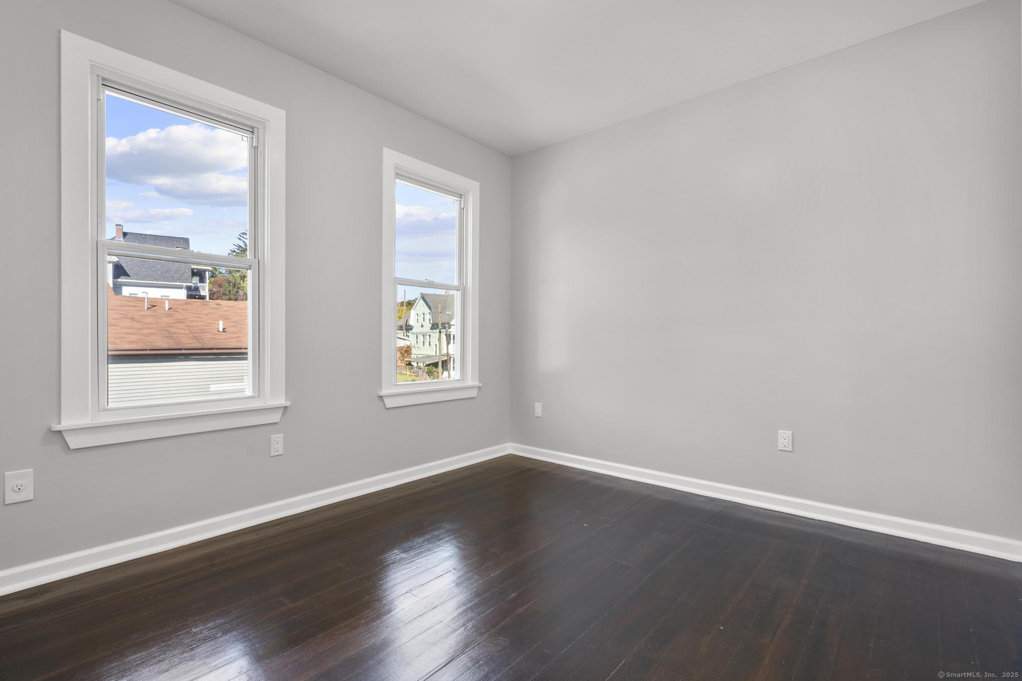 228 Cooke 1 Street Property Photo 6