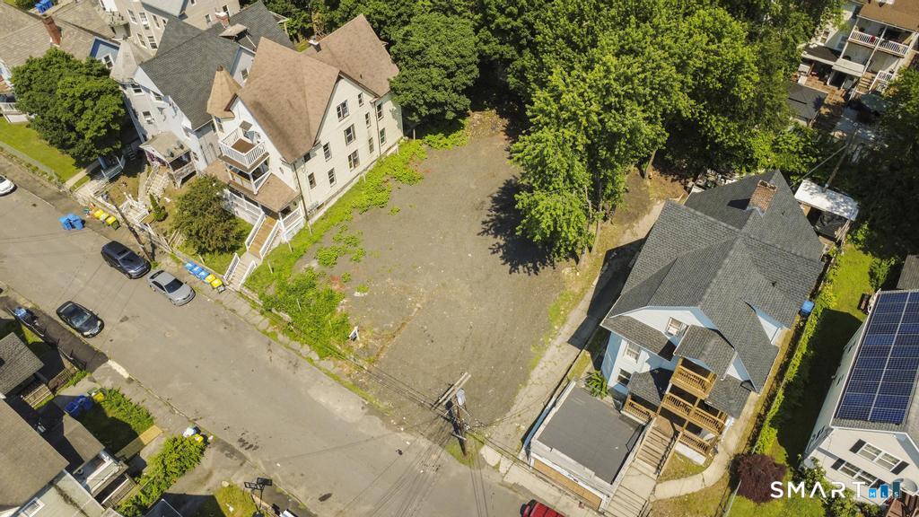 18 Ridgewood Street Property Photo 3