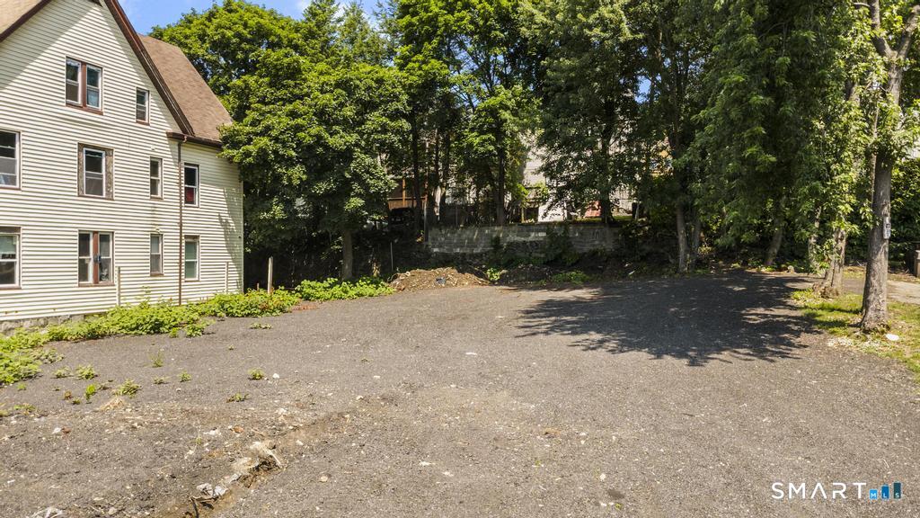 18 Ridgewood Street Property Photo 6