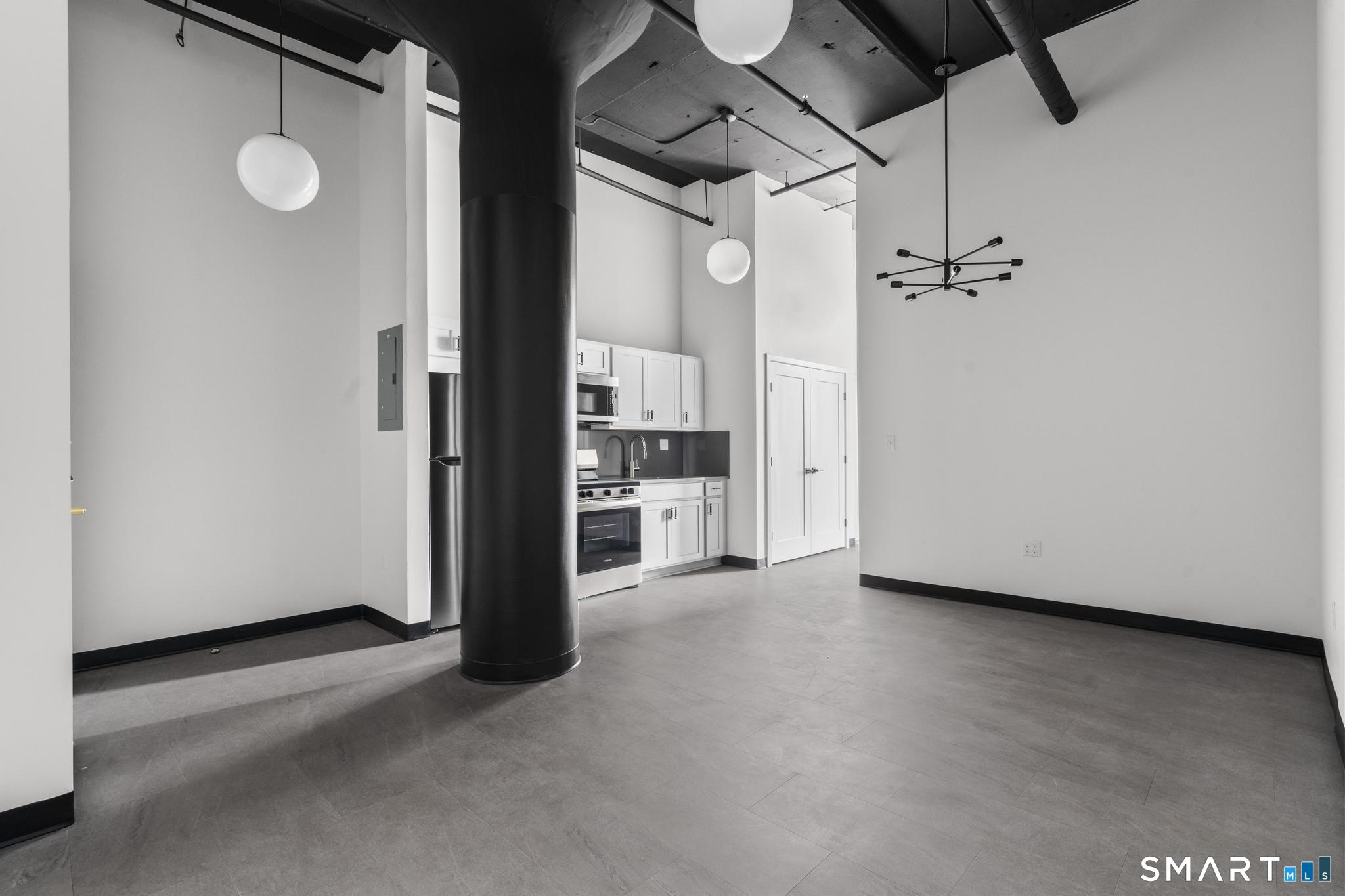 480 Myrtle Street Property Photo 4