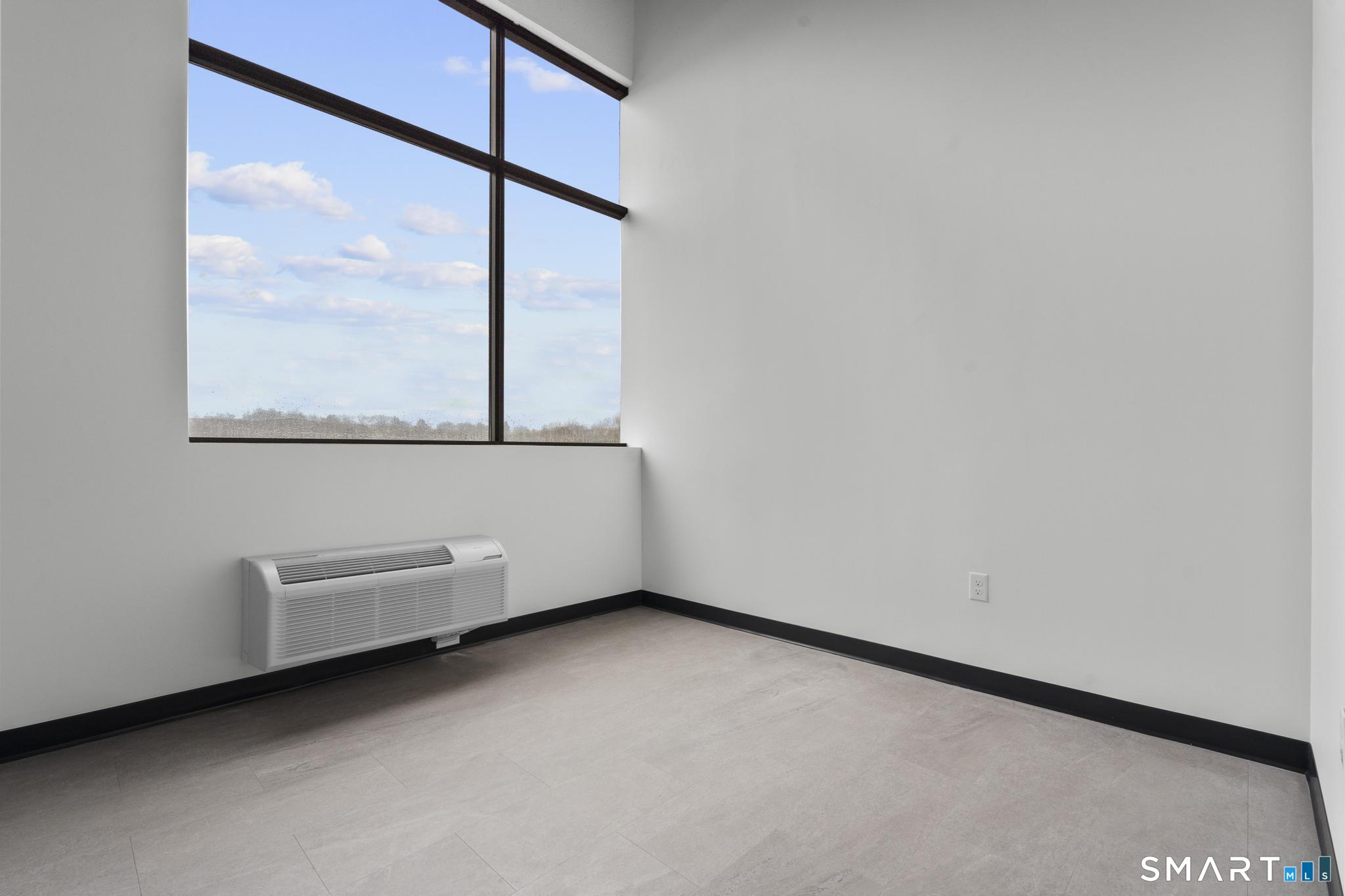 480 Myrtle Street Property Photo 8