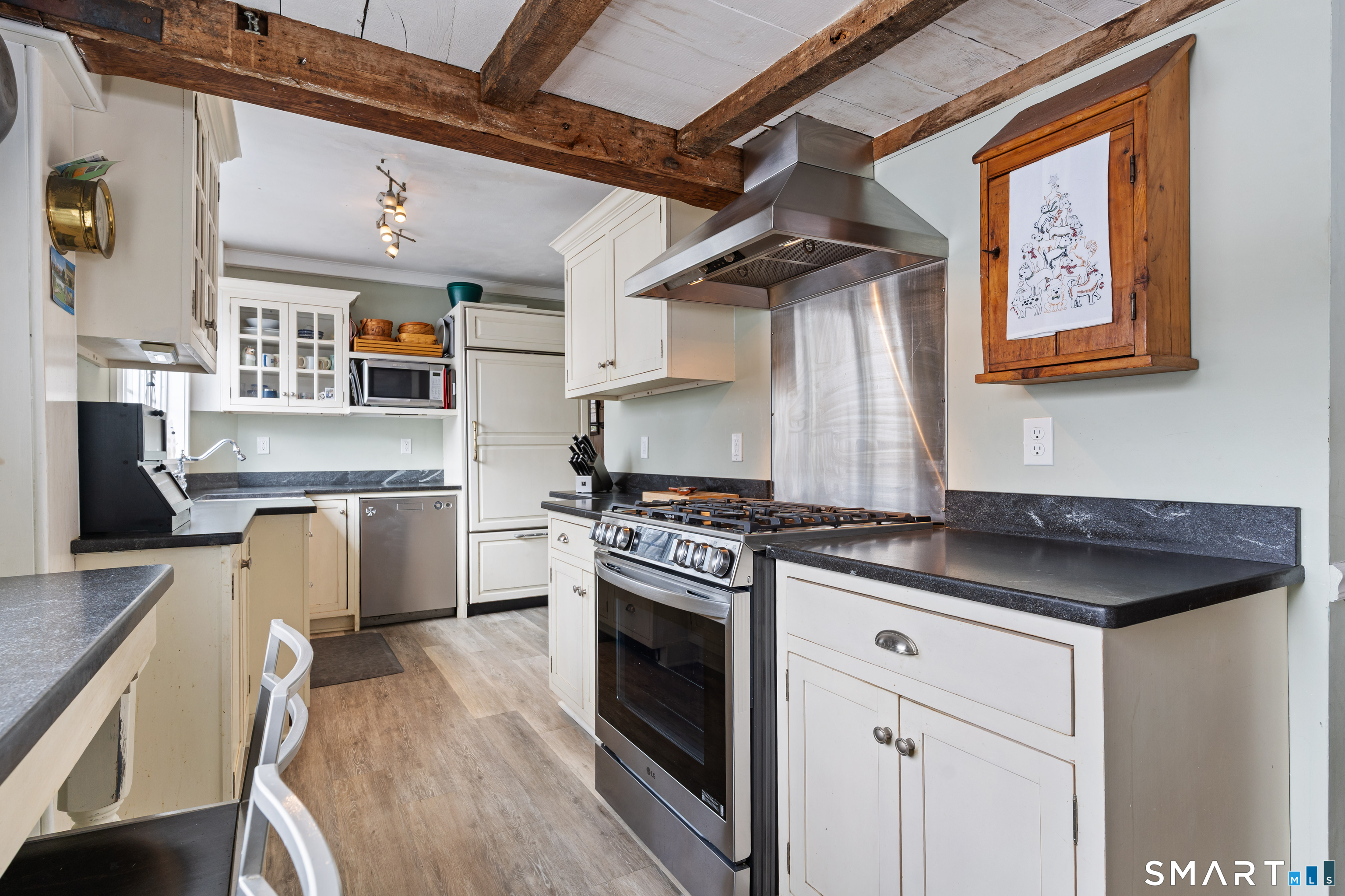 147 Boston Street Property Photo 10