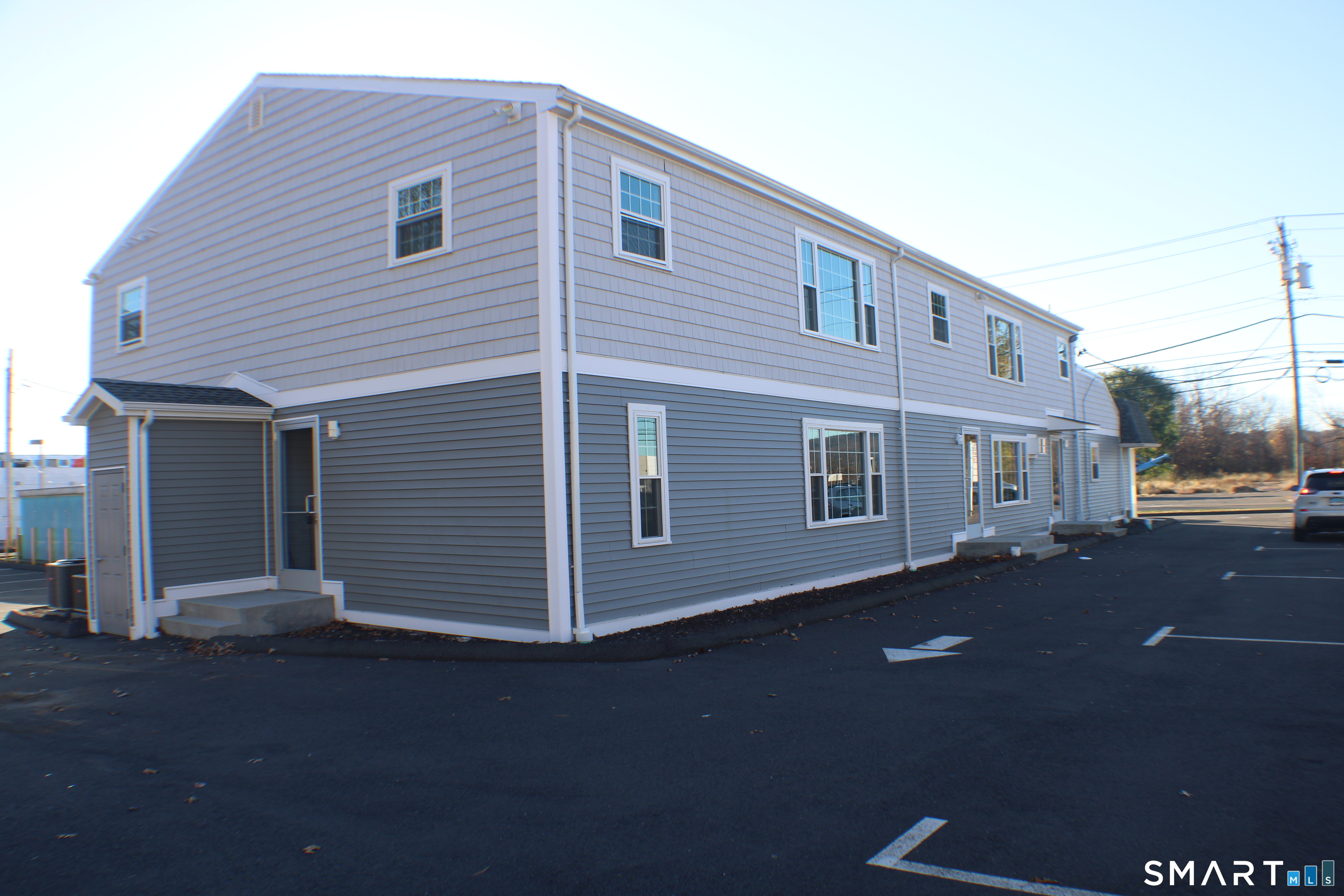 24155452 Property Photo 1