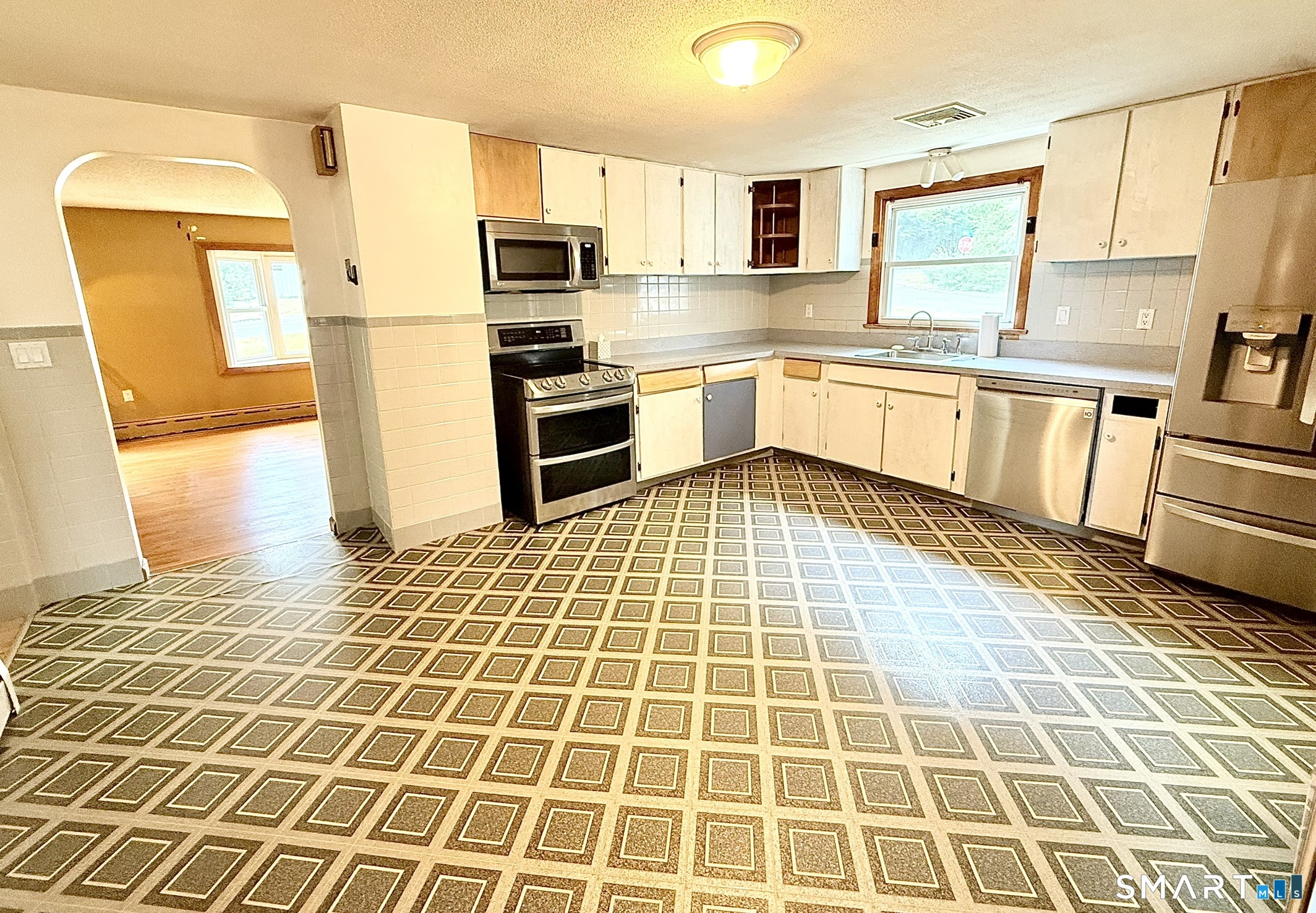 30 Bunting Road Property Photo 5