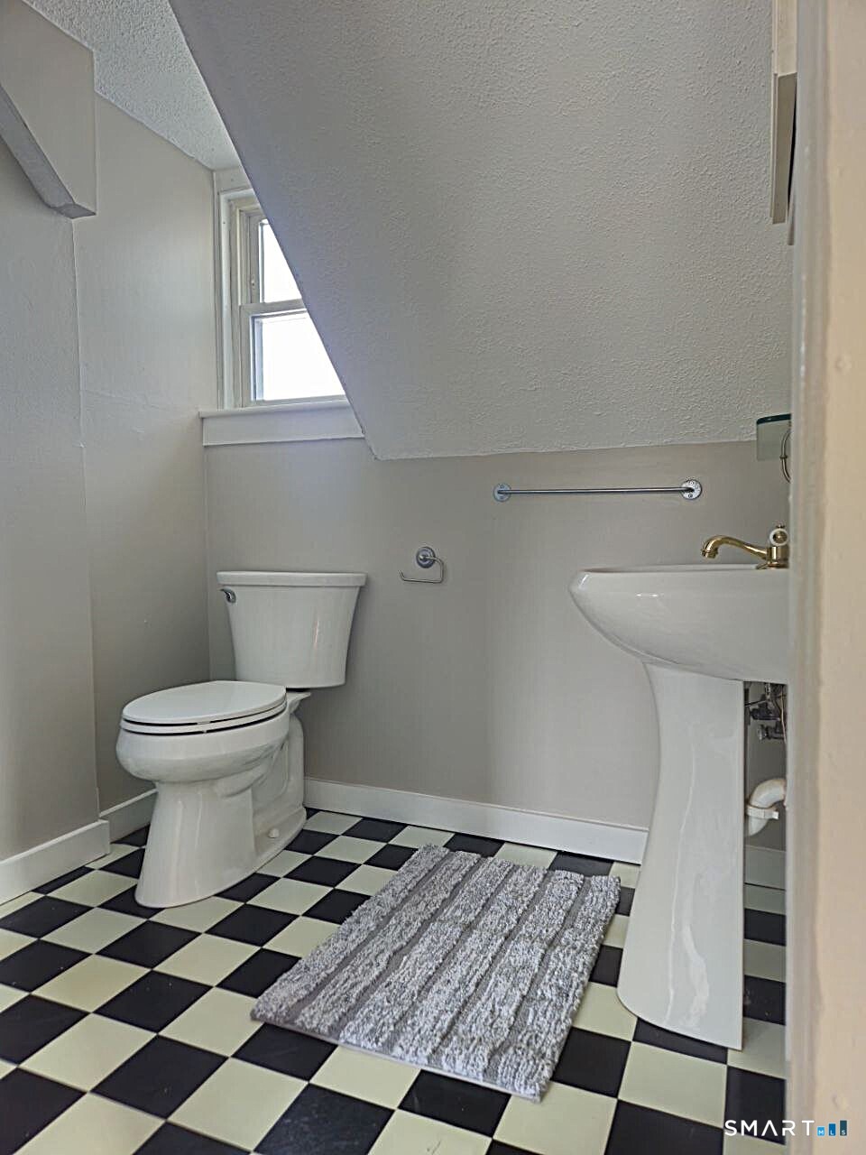 21 Sigourney 3 Street Property Photo 10