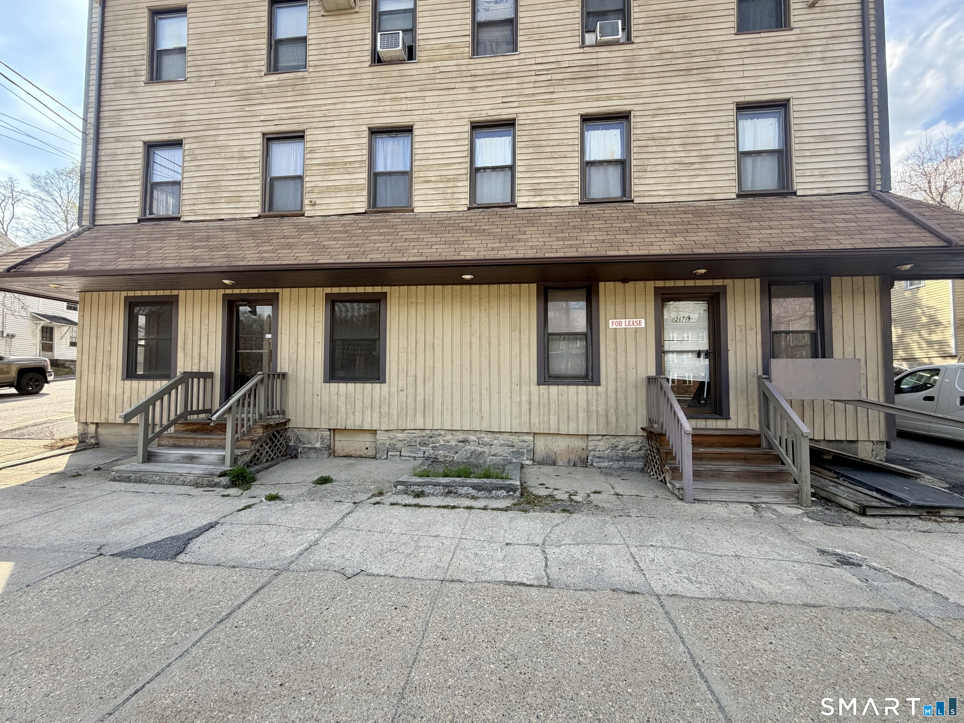 277 Main North Street Property Photo 1