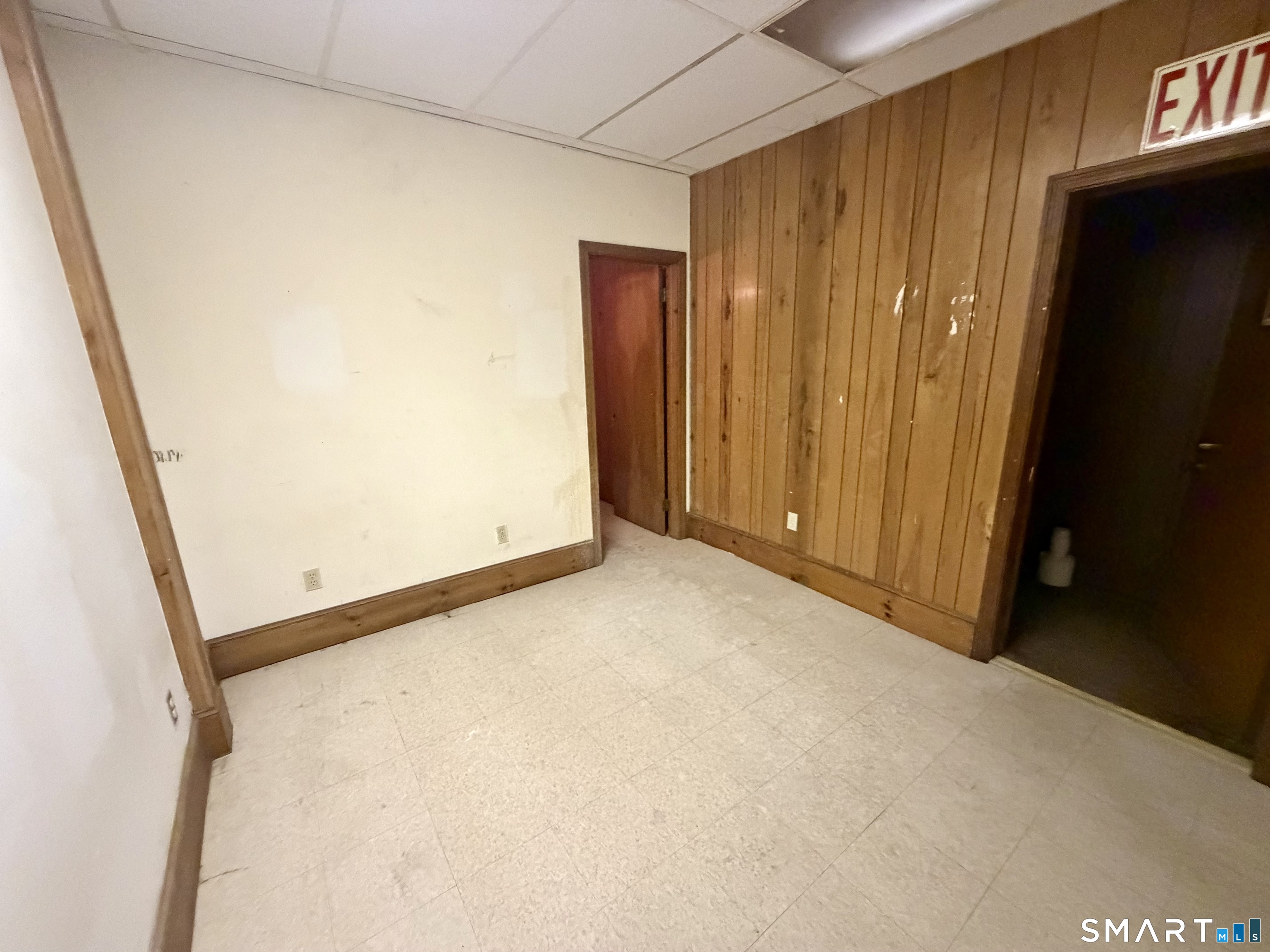 277 Main North Street Property Photo 9